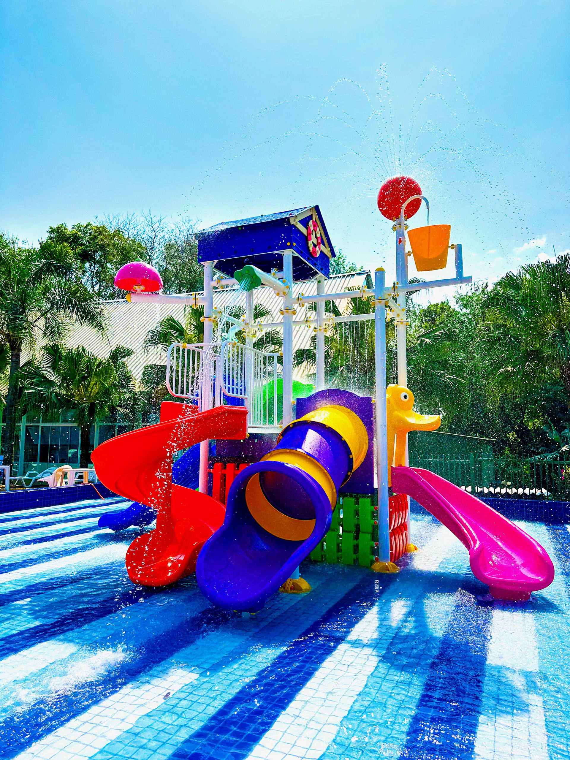 image-housing-carousel