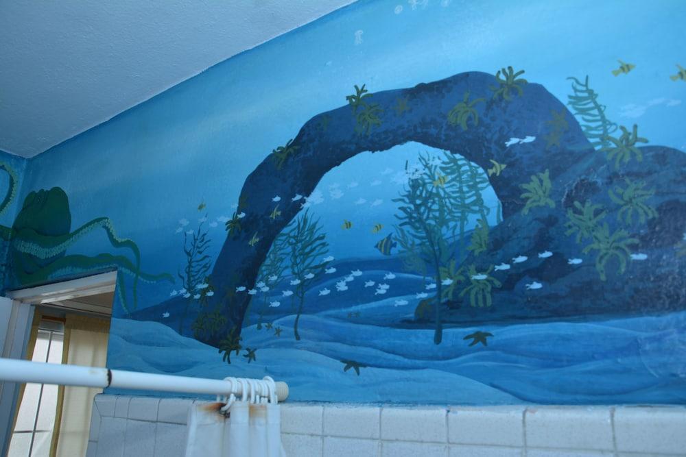 image-housing-carousel