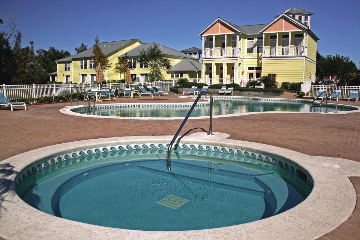image-housing-carousel