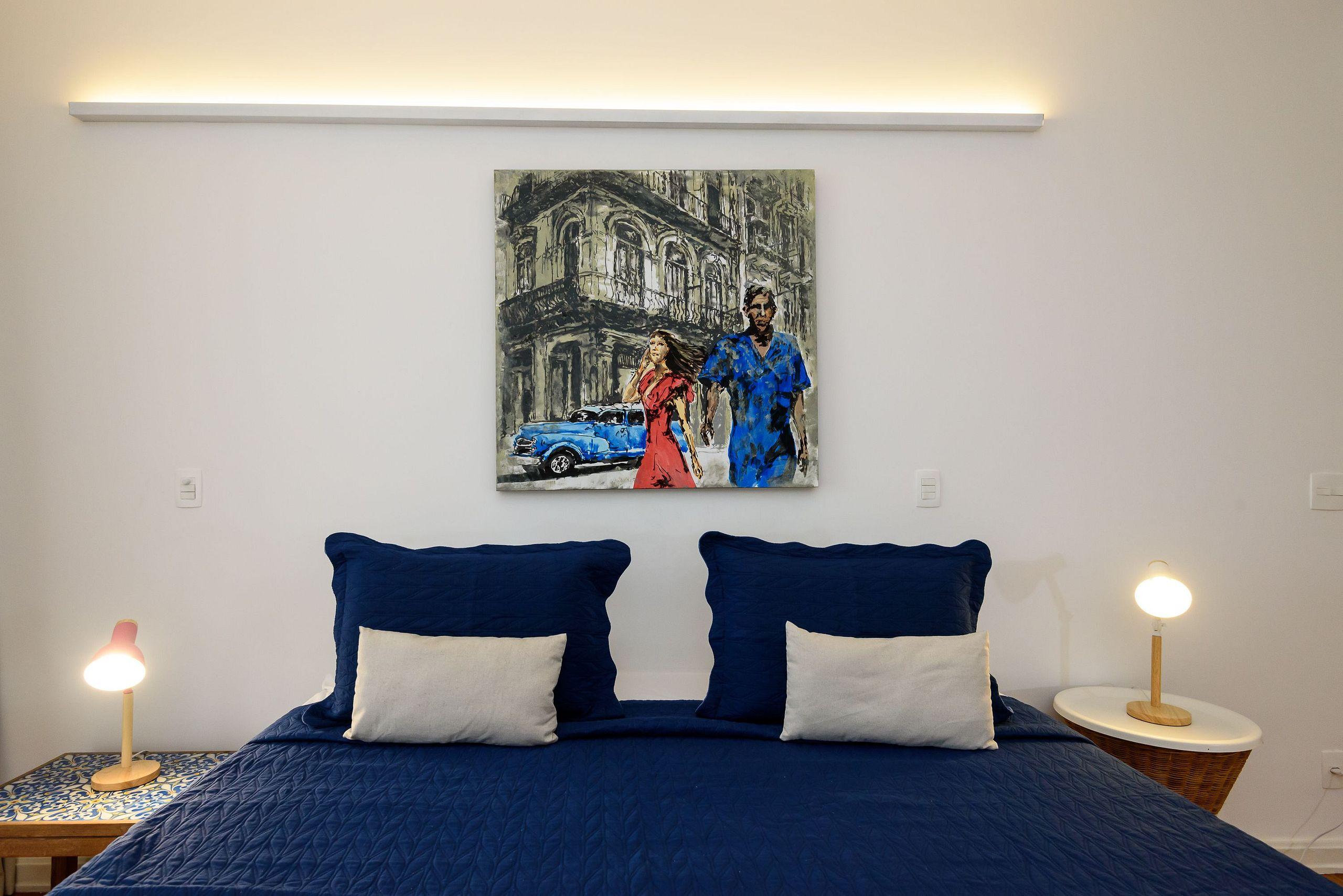 image-housing-carousel