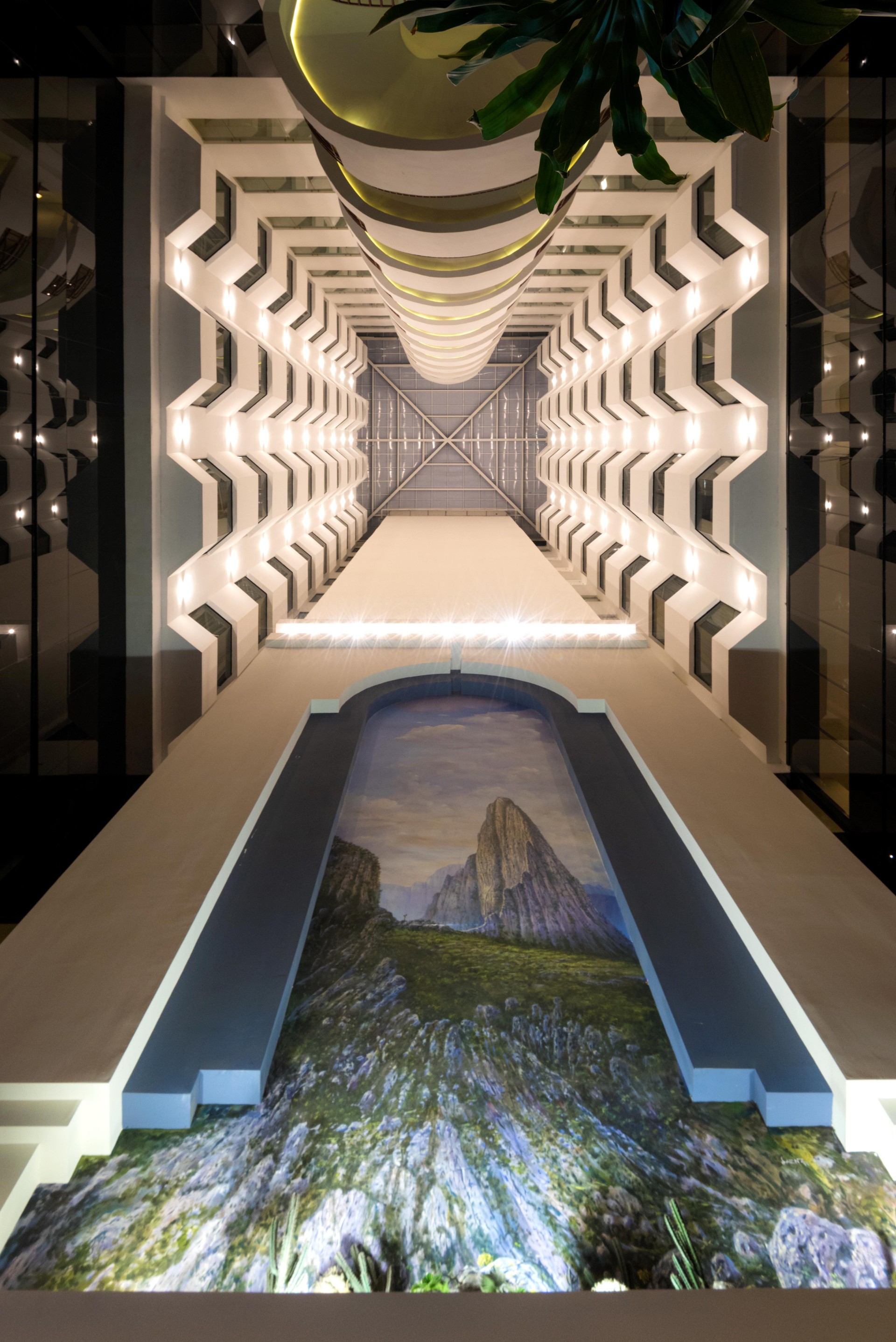image-housing-carousel