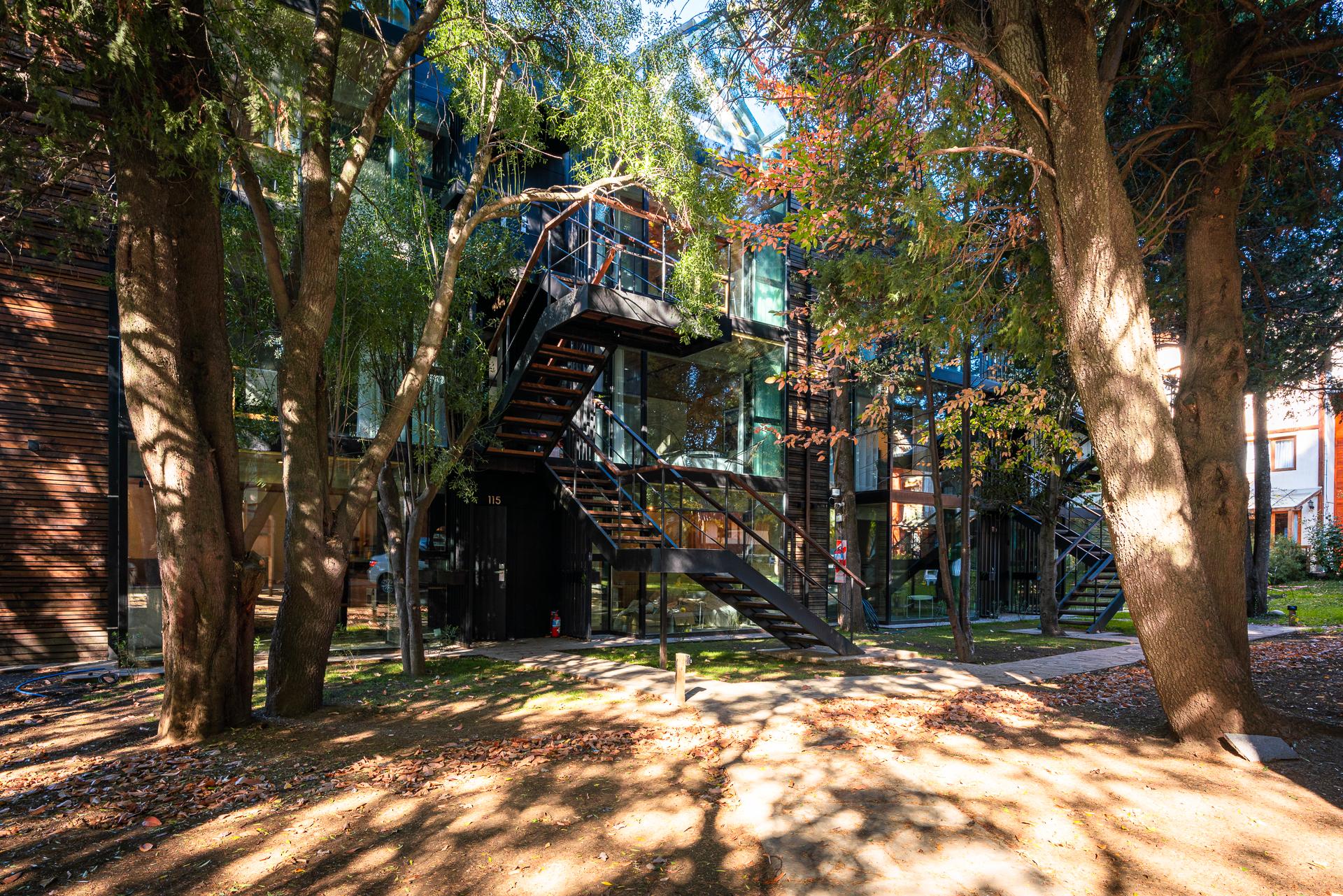 image-housing-carousel