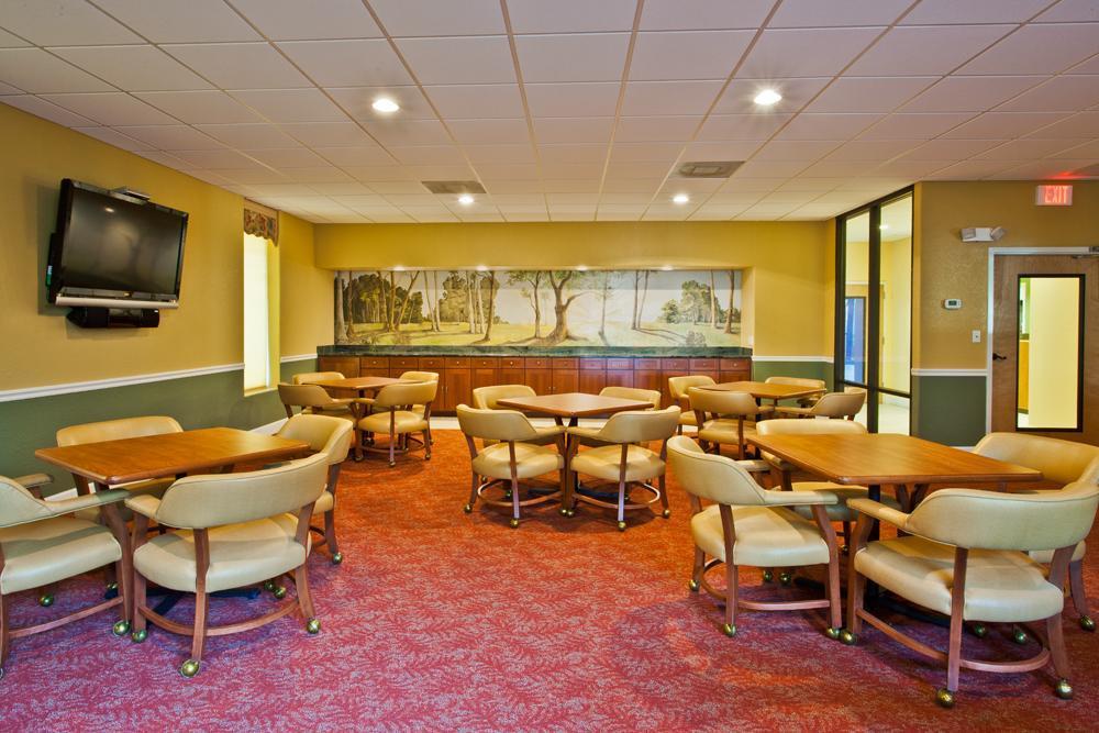 image-housing-carousel