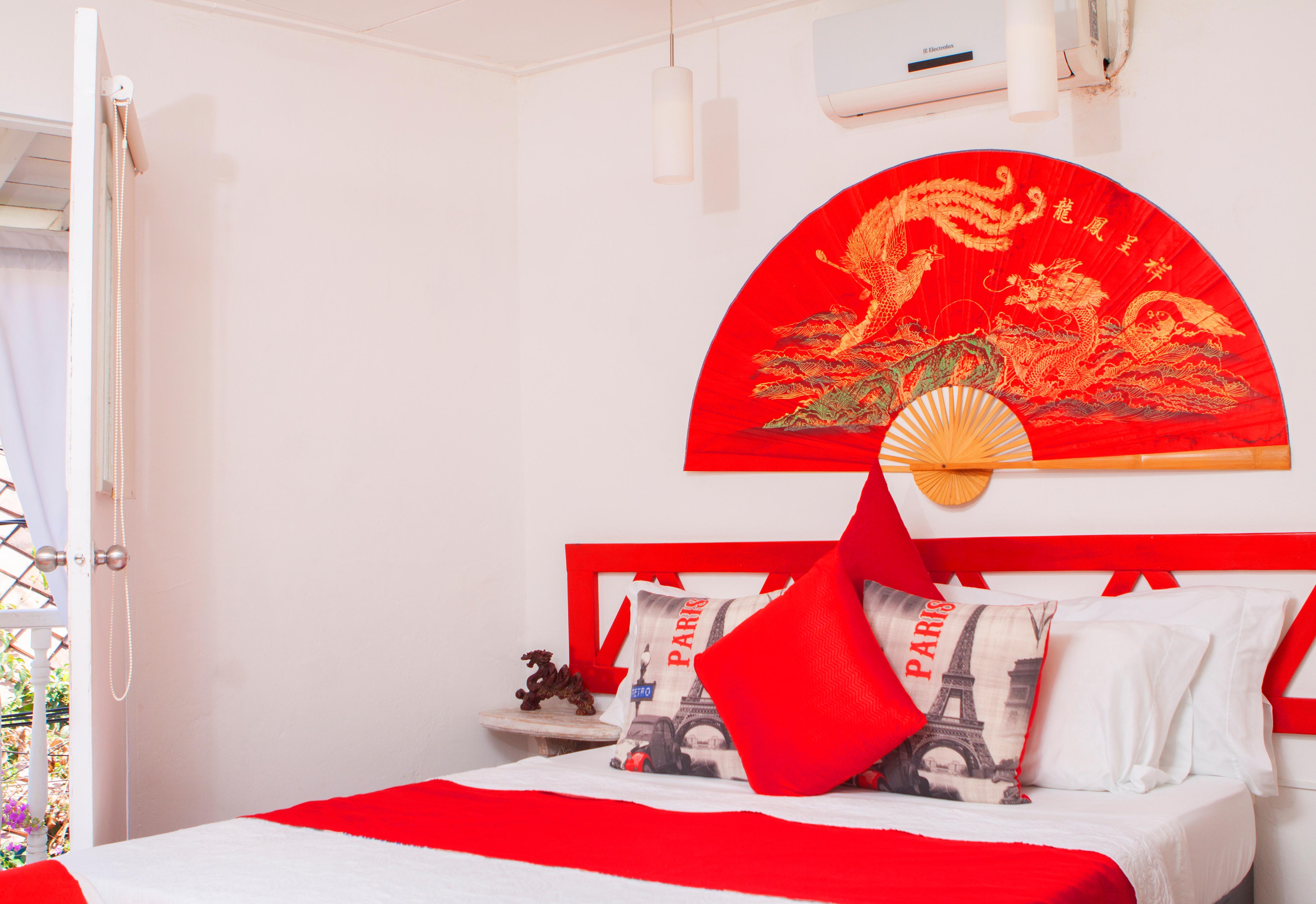 image-housing-carousel