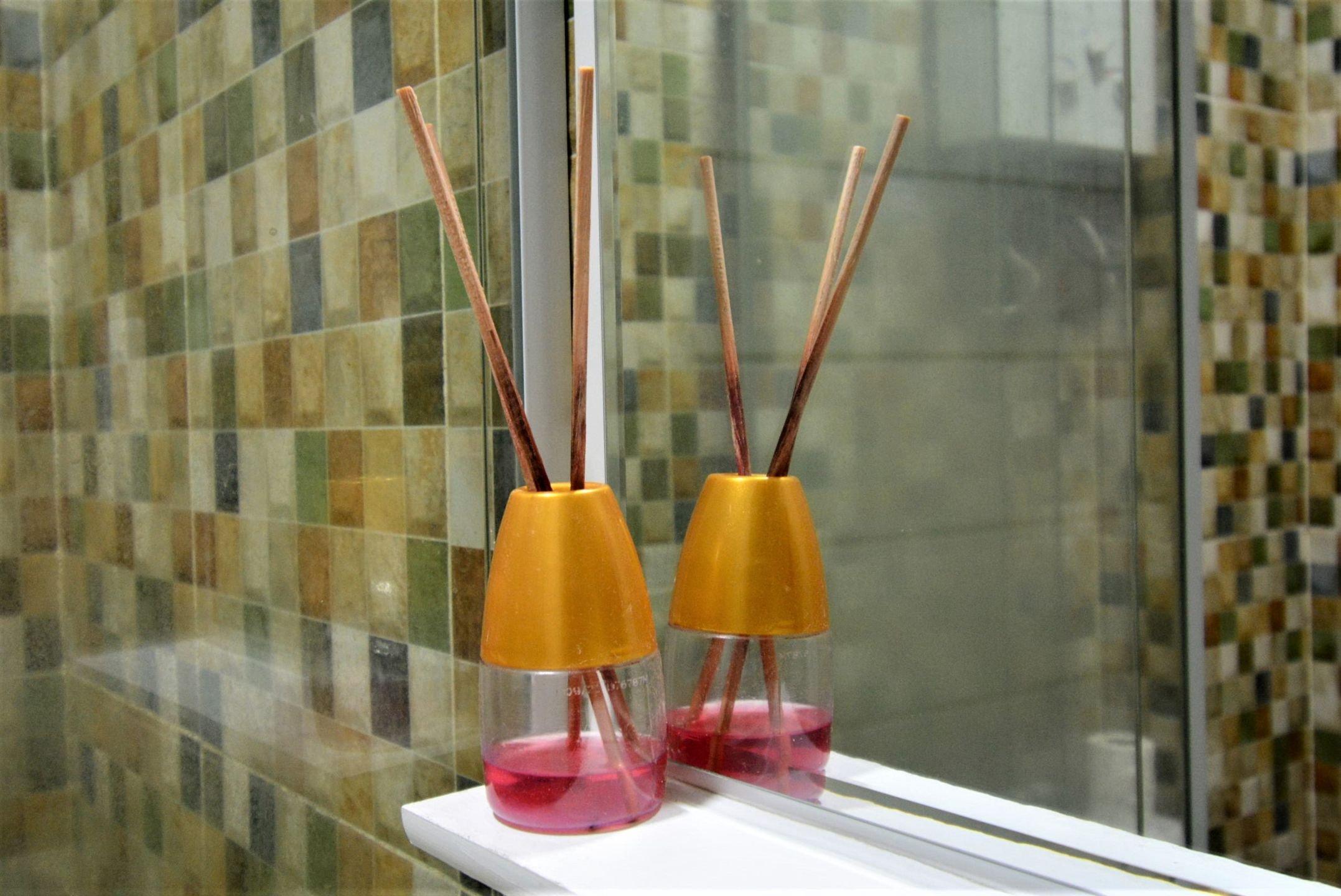 image-housing-carousel
