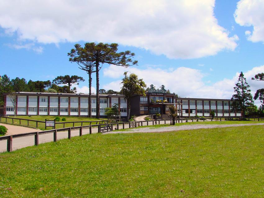 image-housing-carousel