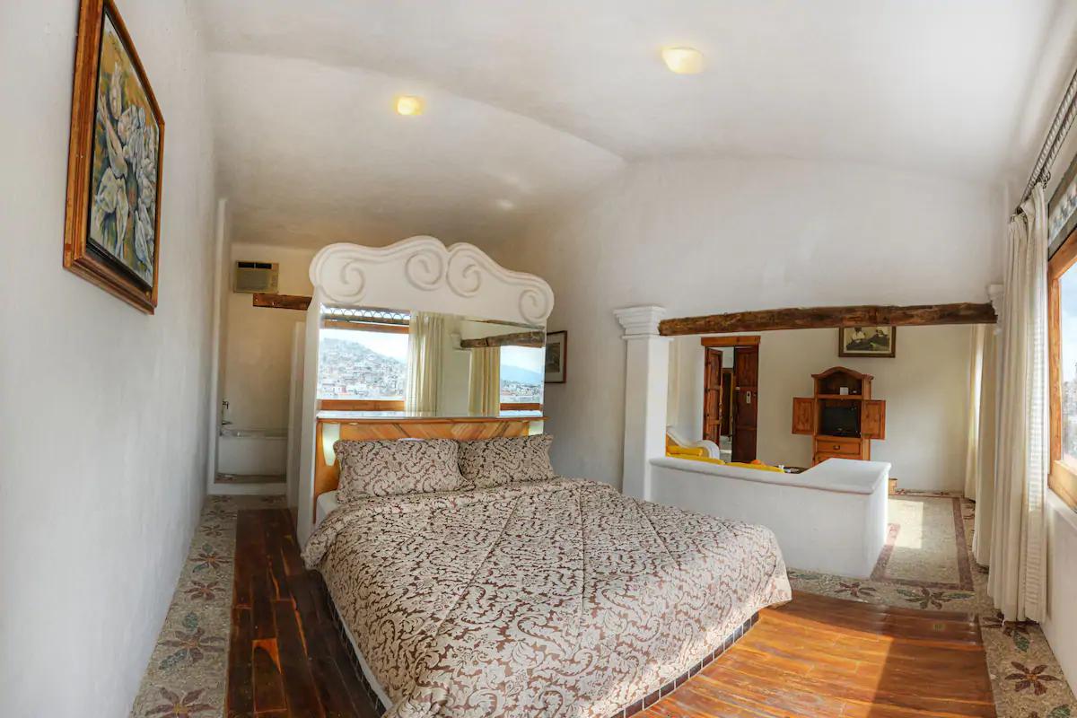 image-housing-carousel