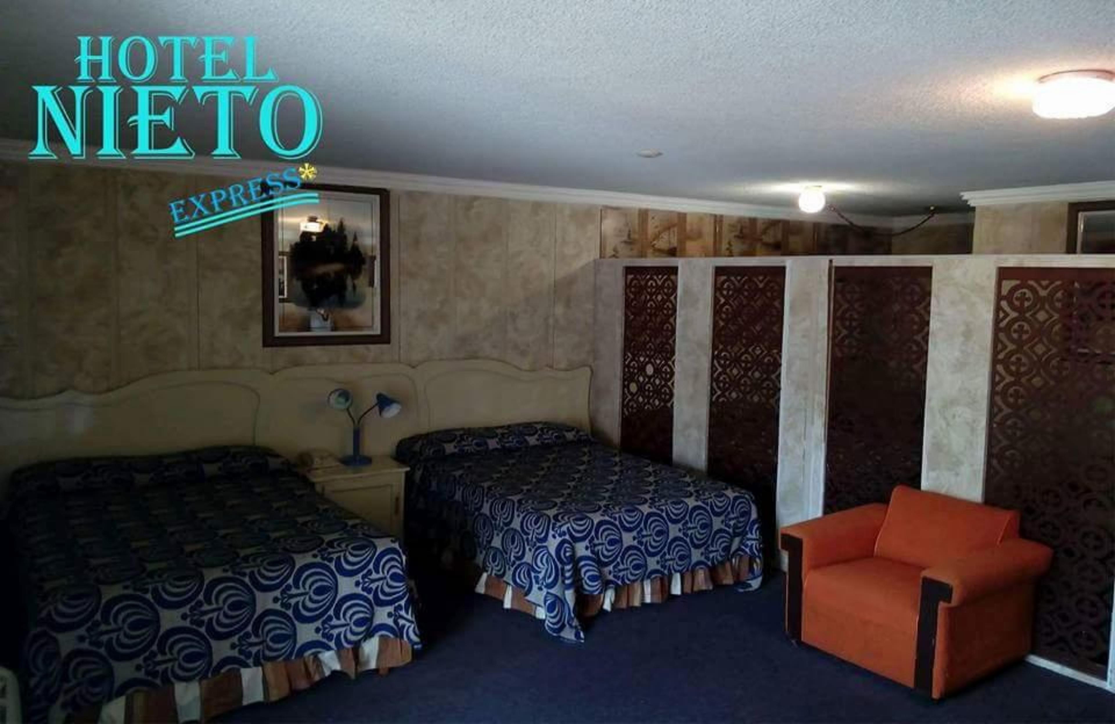 image-housing-carousel
