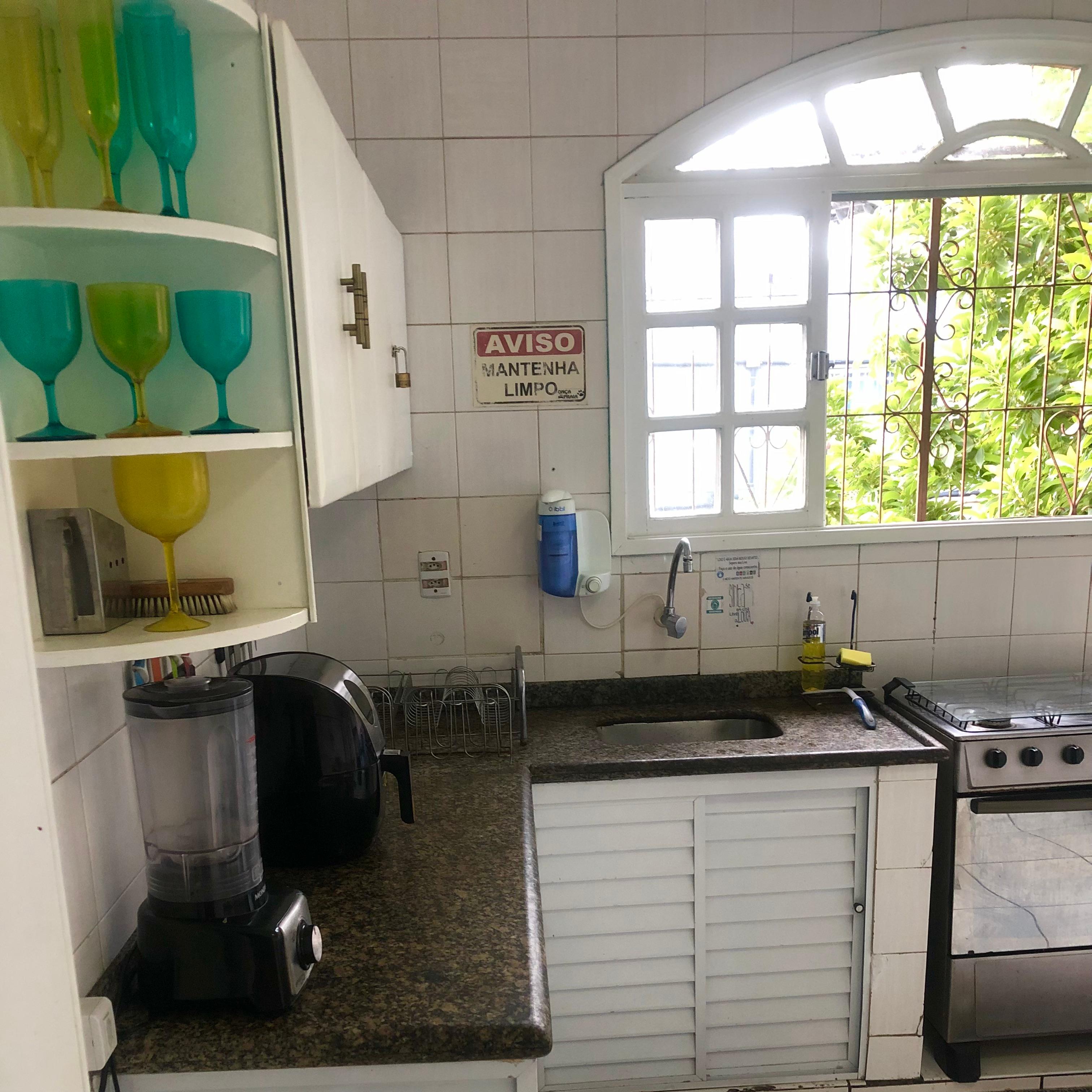 image-housing-carousel