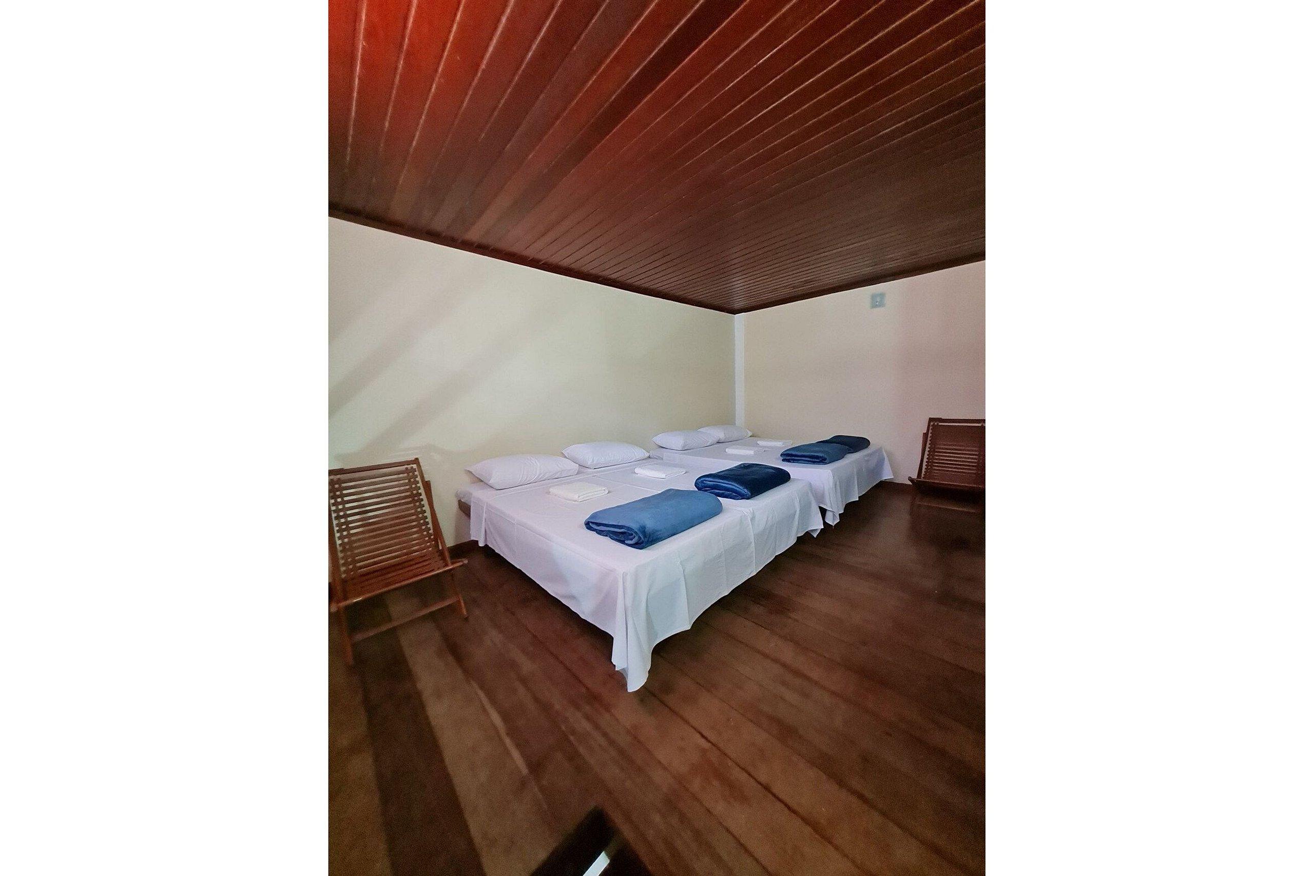 image-housing-carousel