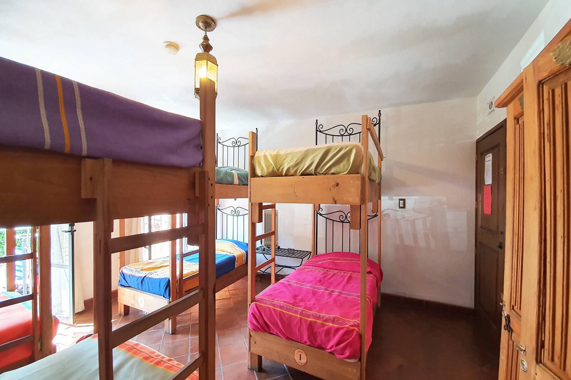 image-housing-carousel