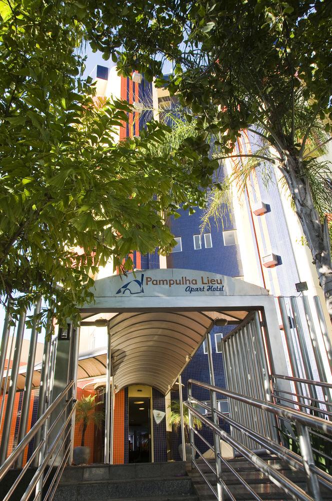 image-housing-carousel