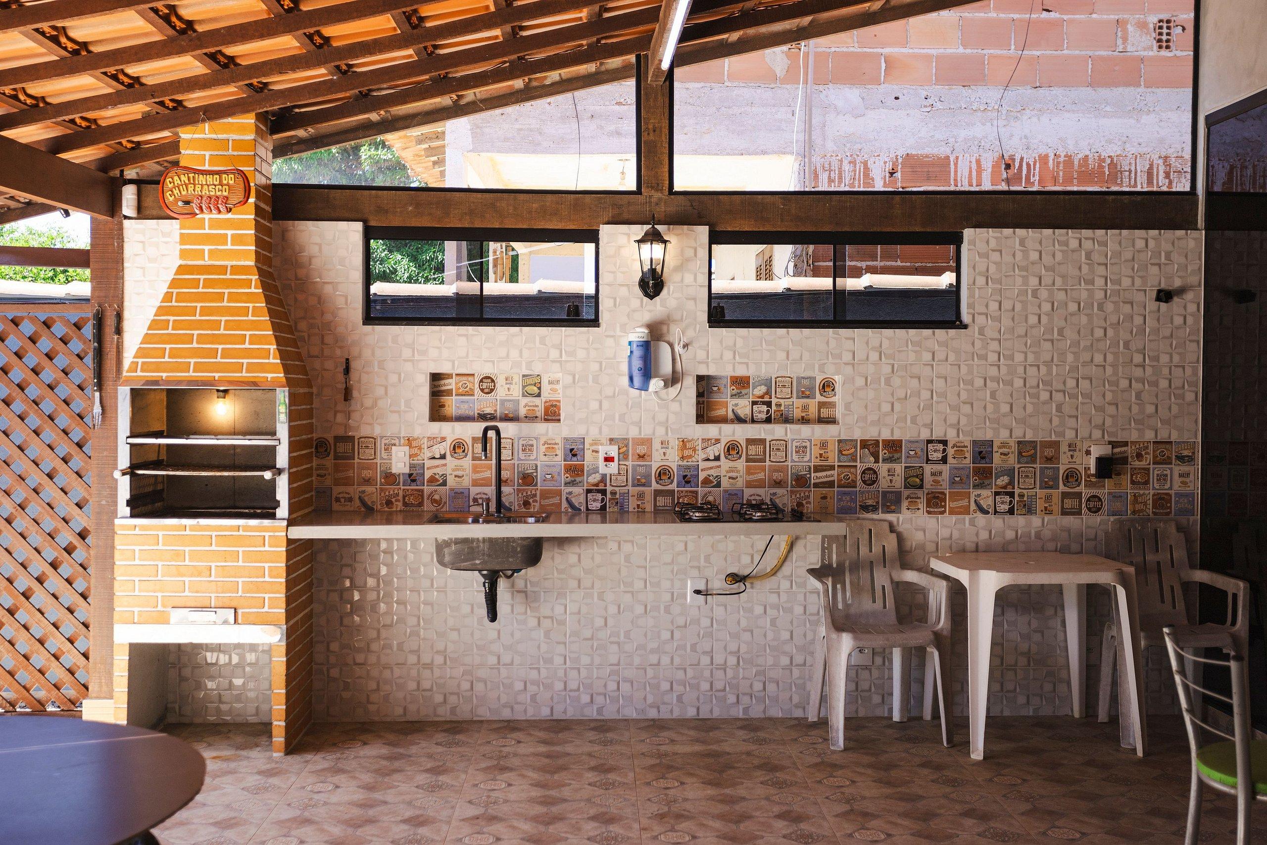 image-housing-carousel