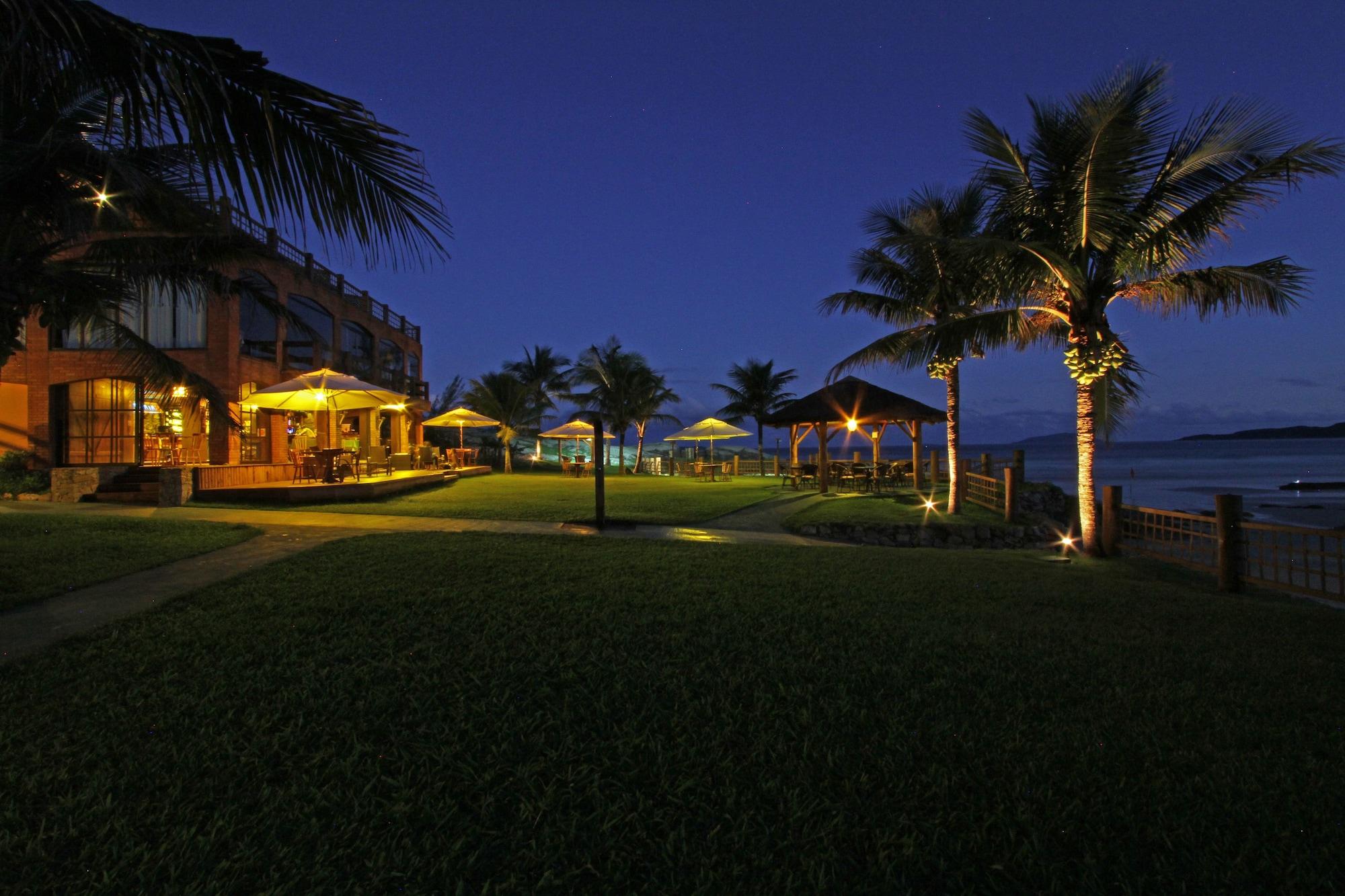 image-housing-carousel