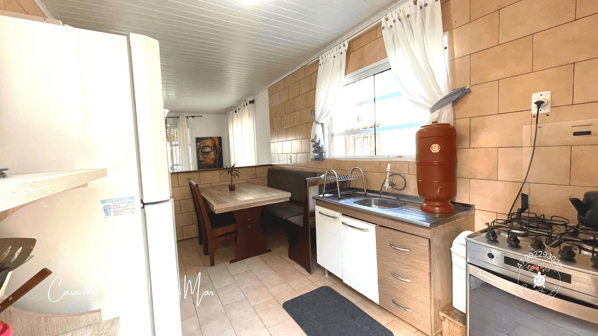 image-housing-carousel