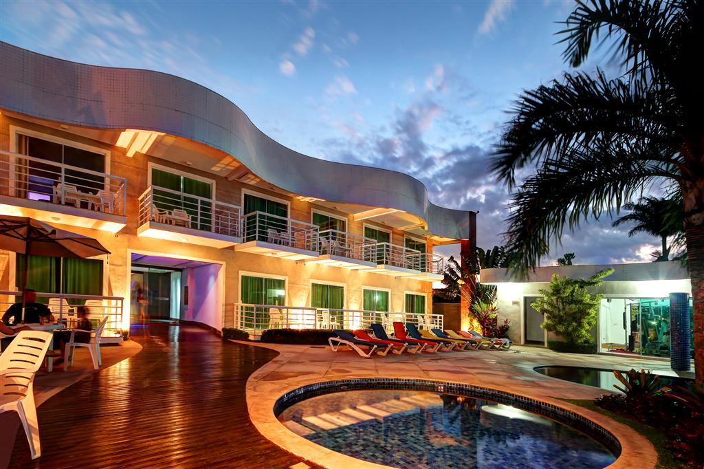 image-housing-carousel