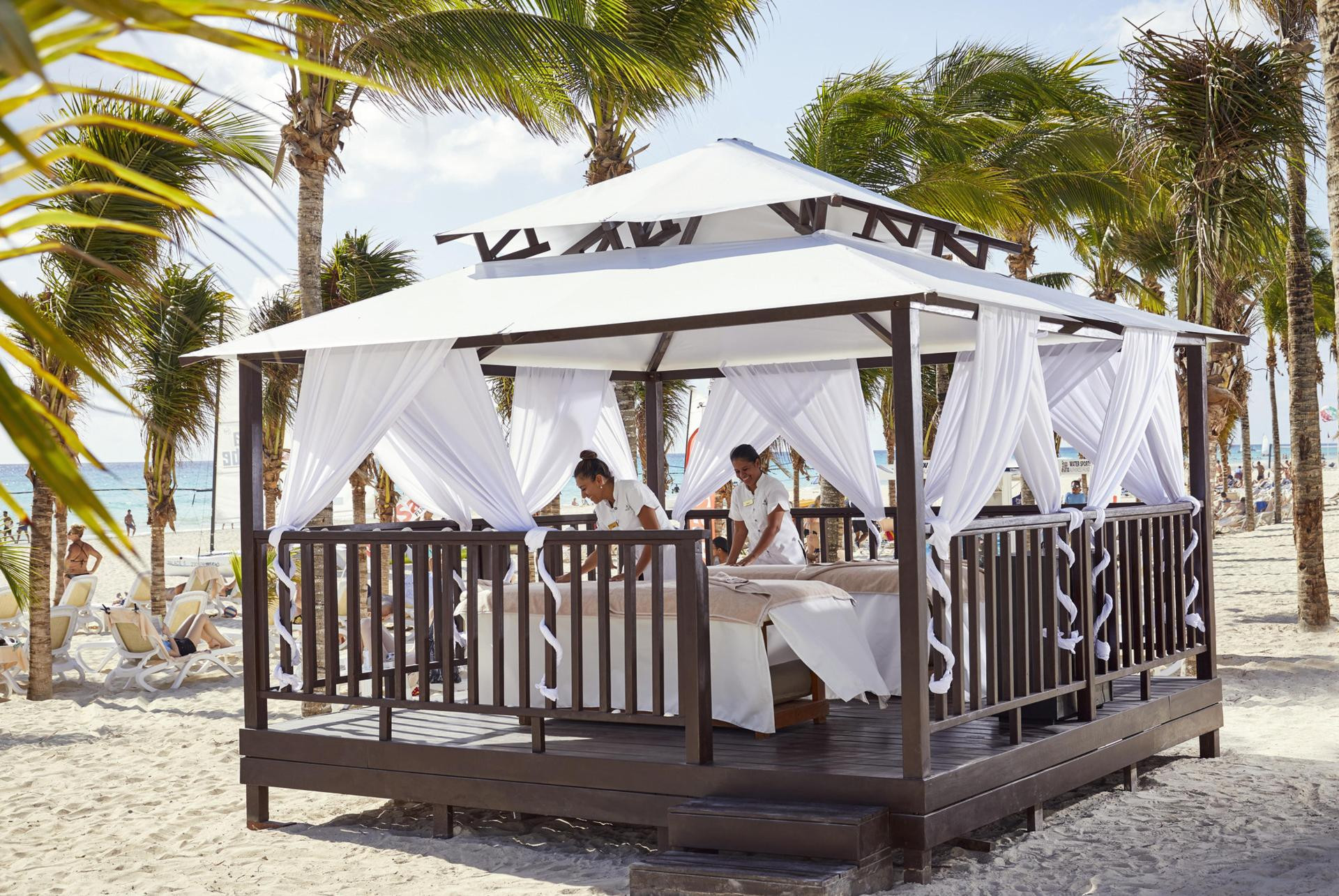 image-housing-carousel