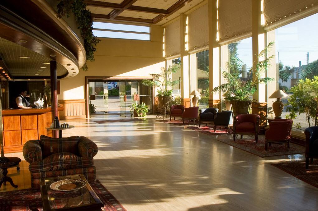 image-housing-carousel