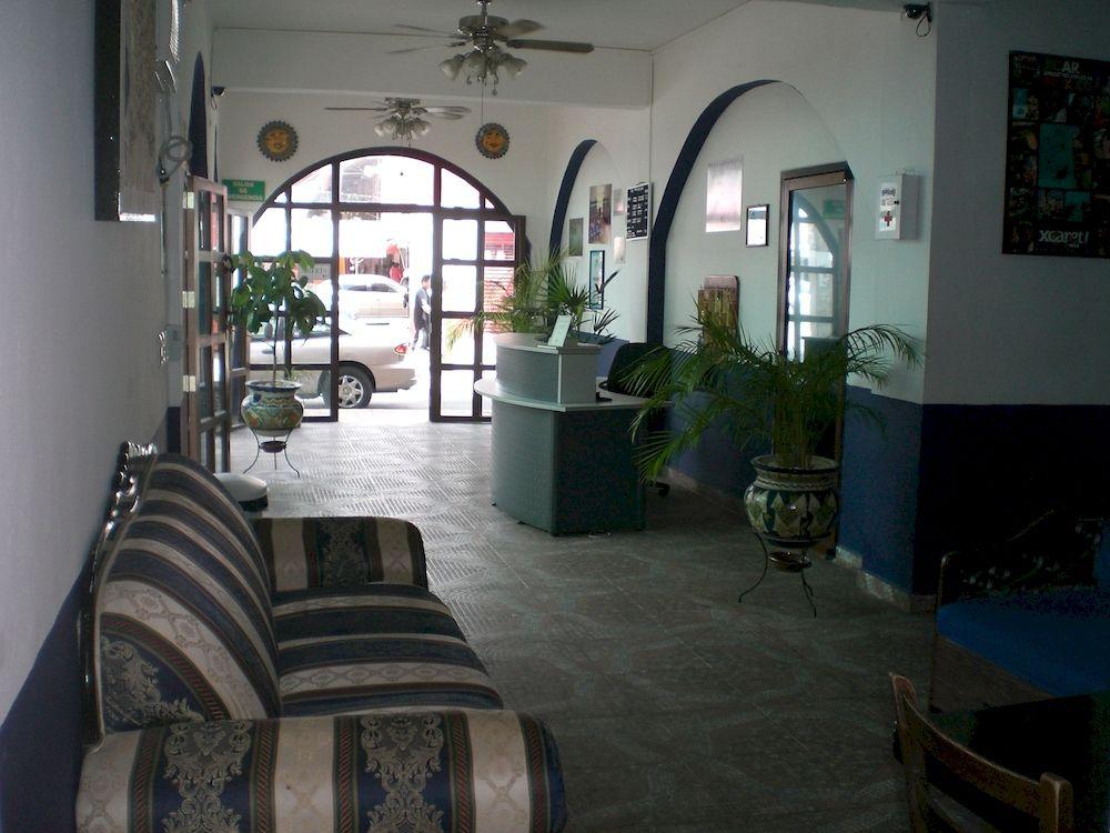 image-housing-carousel