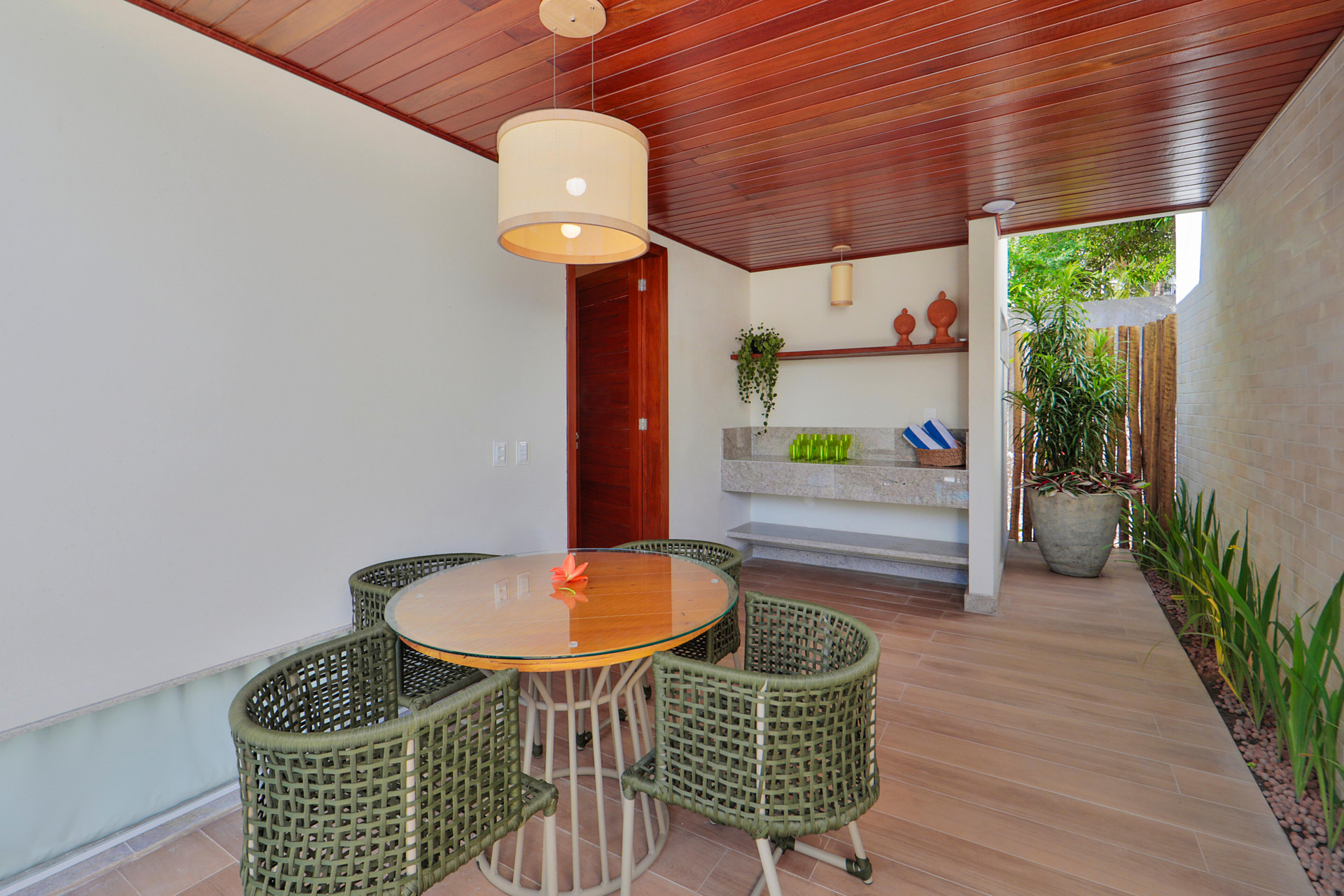 image-housing-carousel