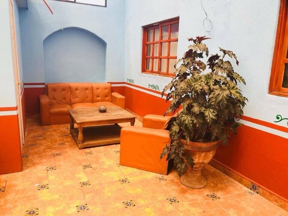 image-housing-carousel