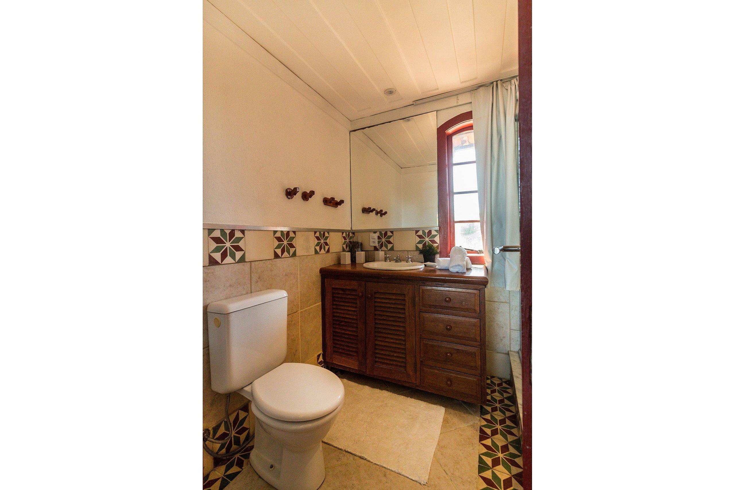 image-housing-carousel