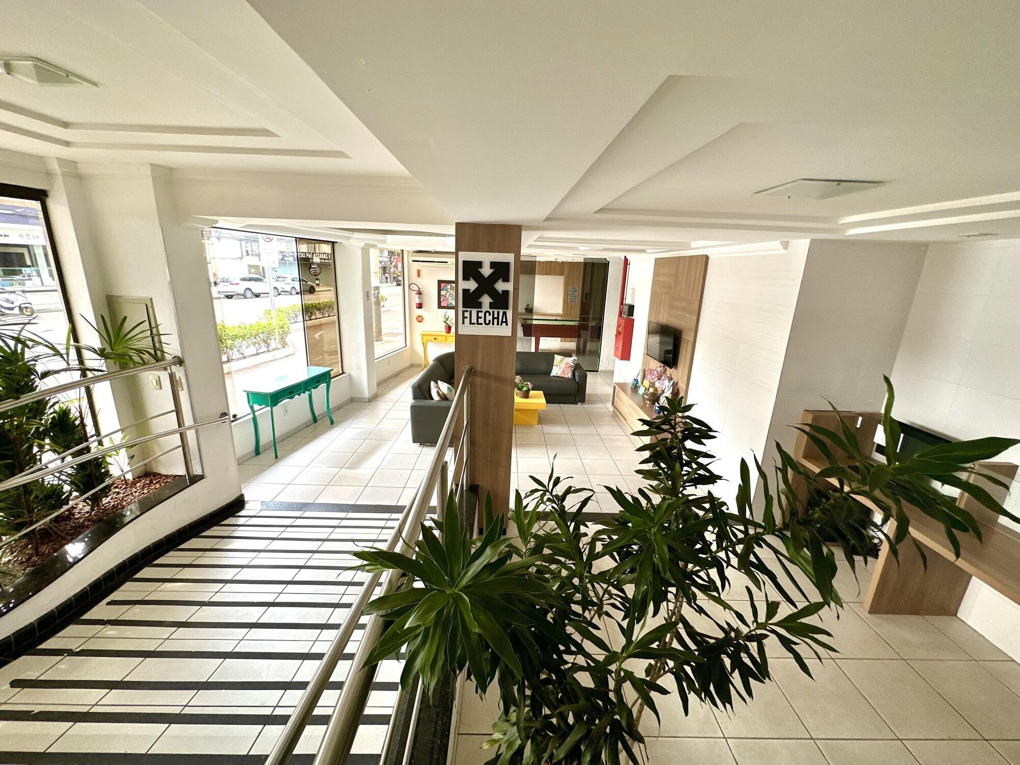 image-housing-carousel