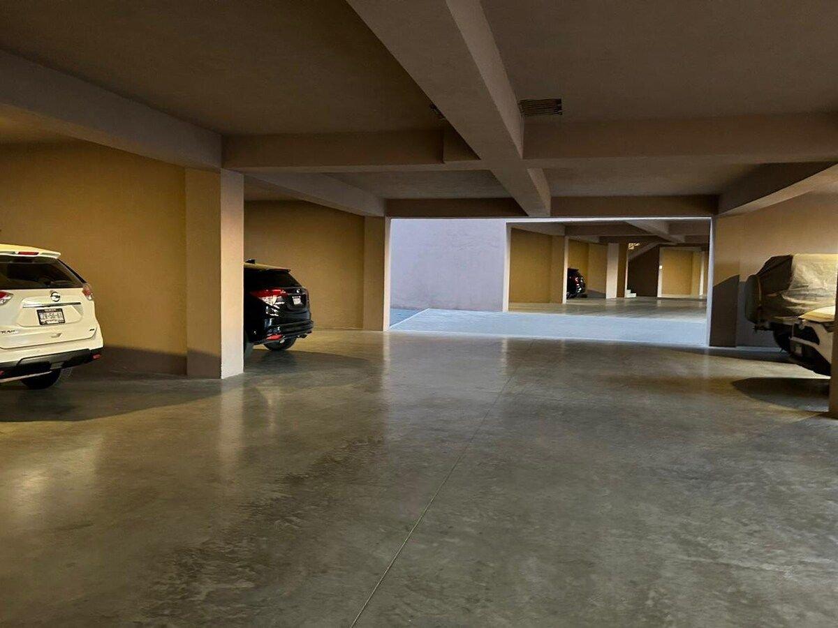image-housing-carousel