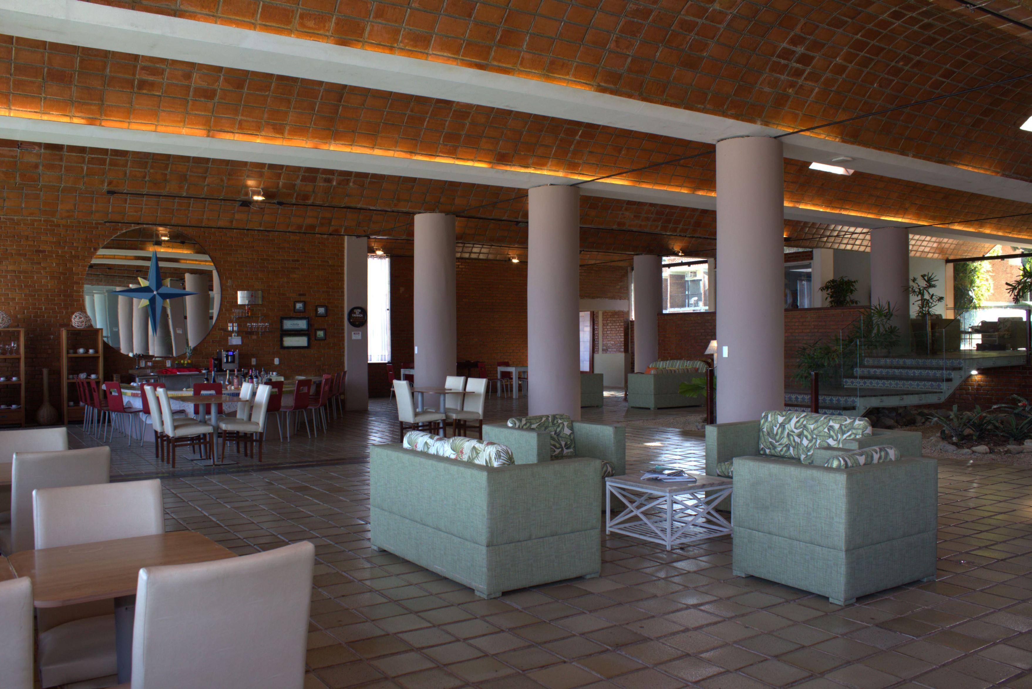 image-housing-carousel