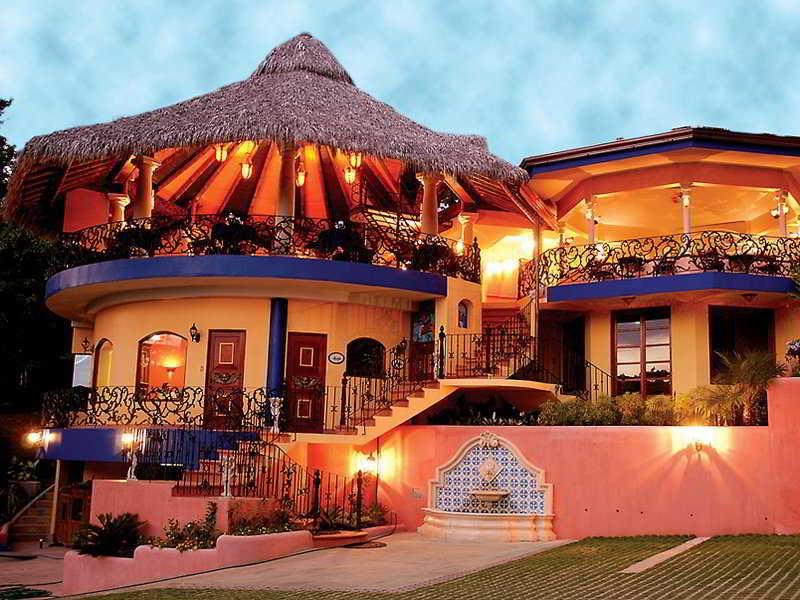 image-housing-carousel