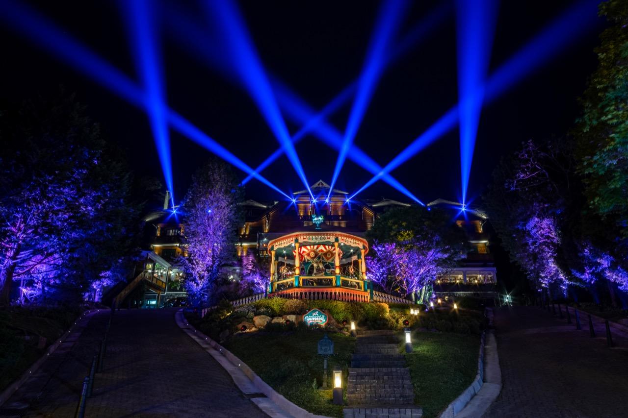 image-housing-carousel