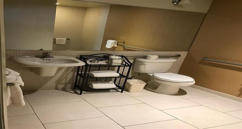 image-housing-carousel