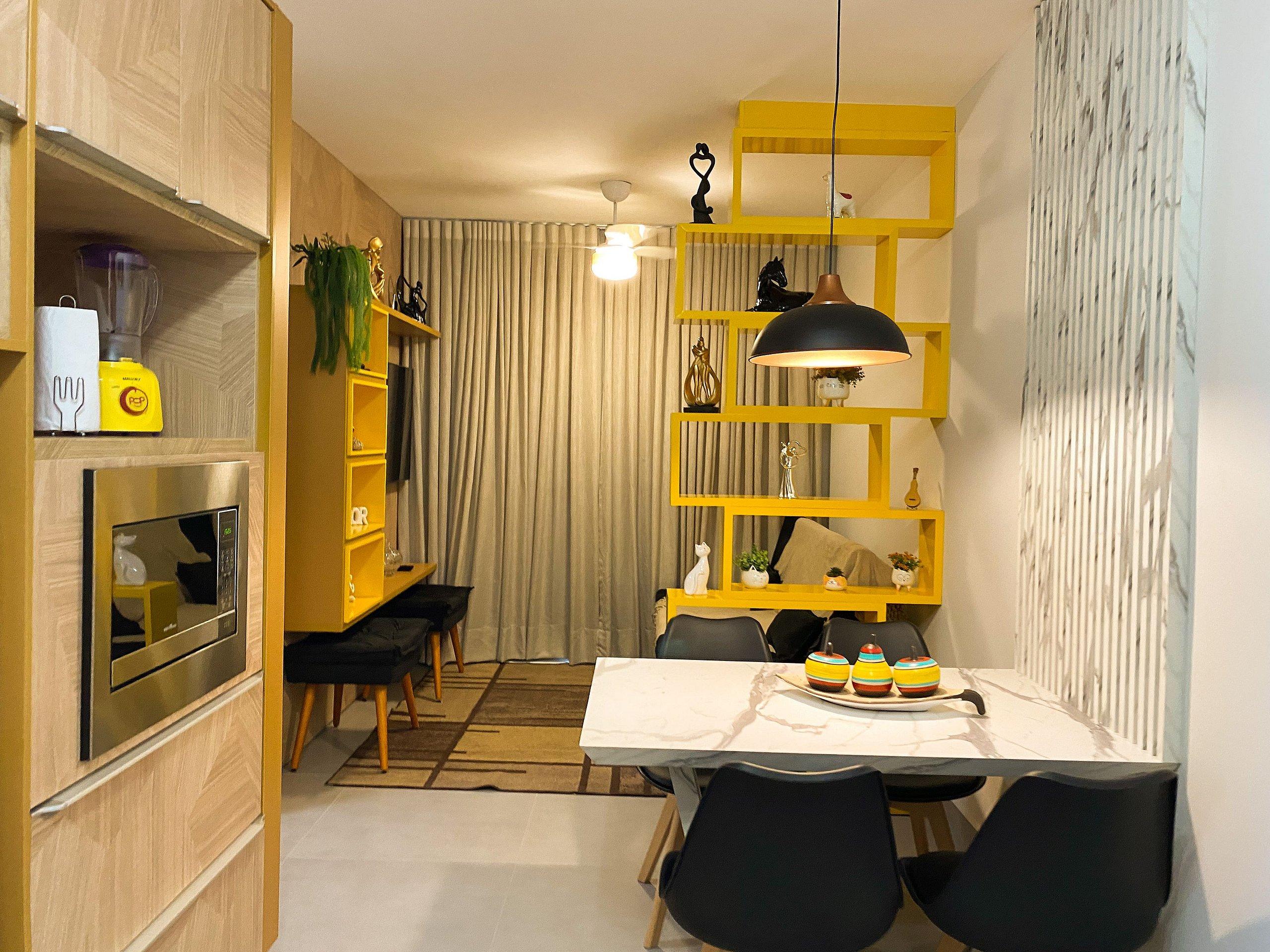 image-housing-carousel