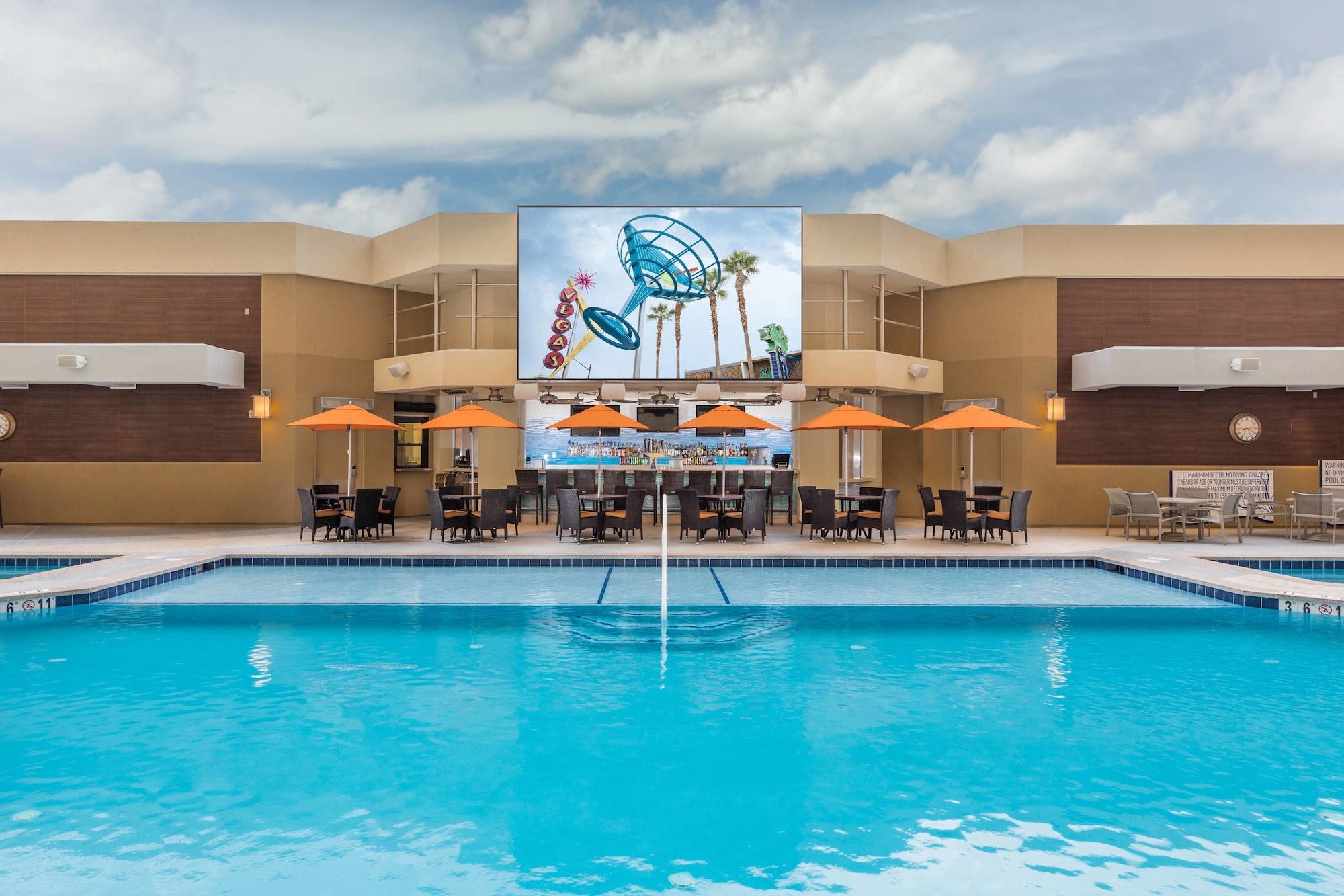 image-housing-carousel