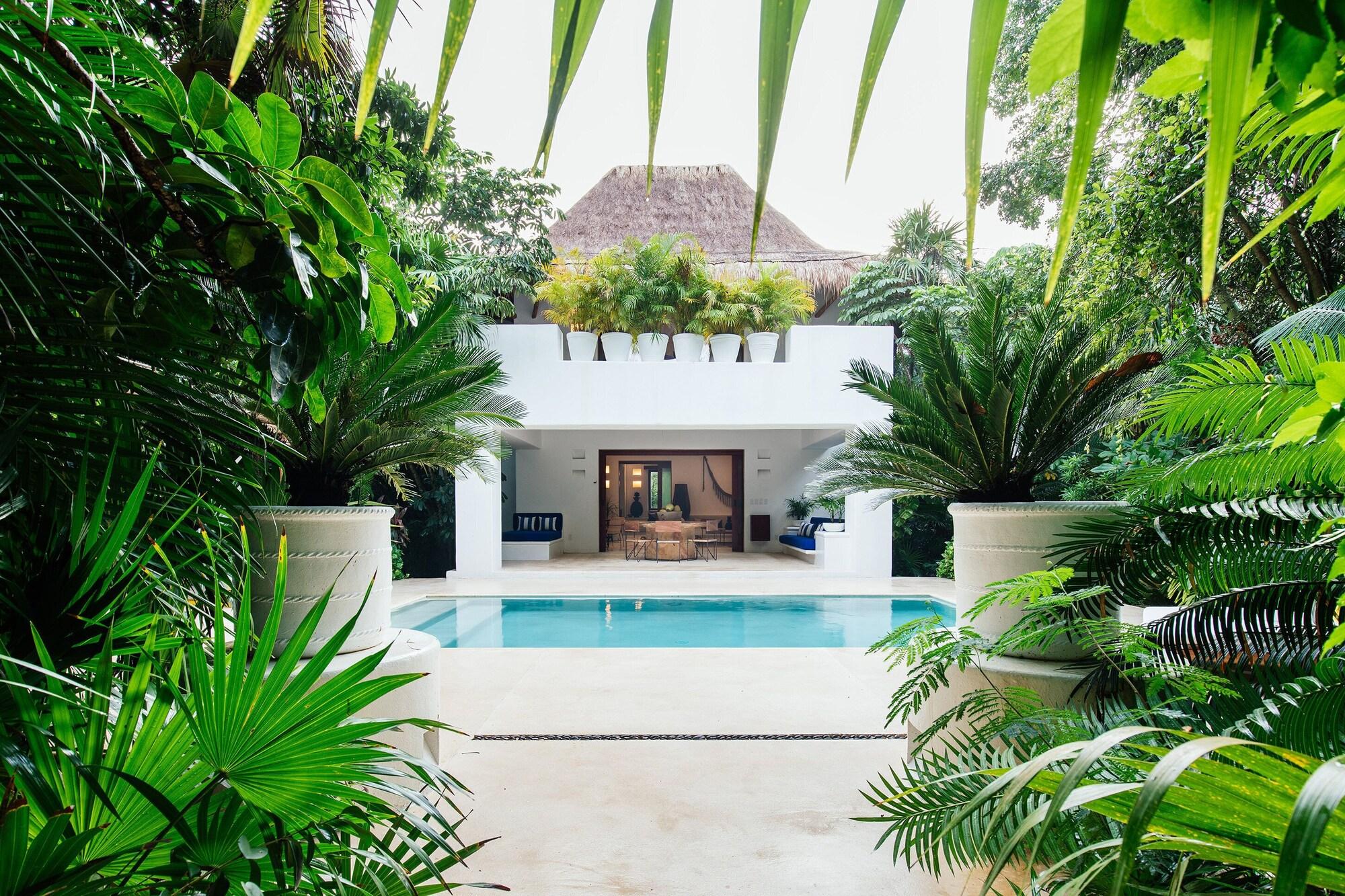 Villa (Pool)