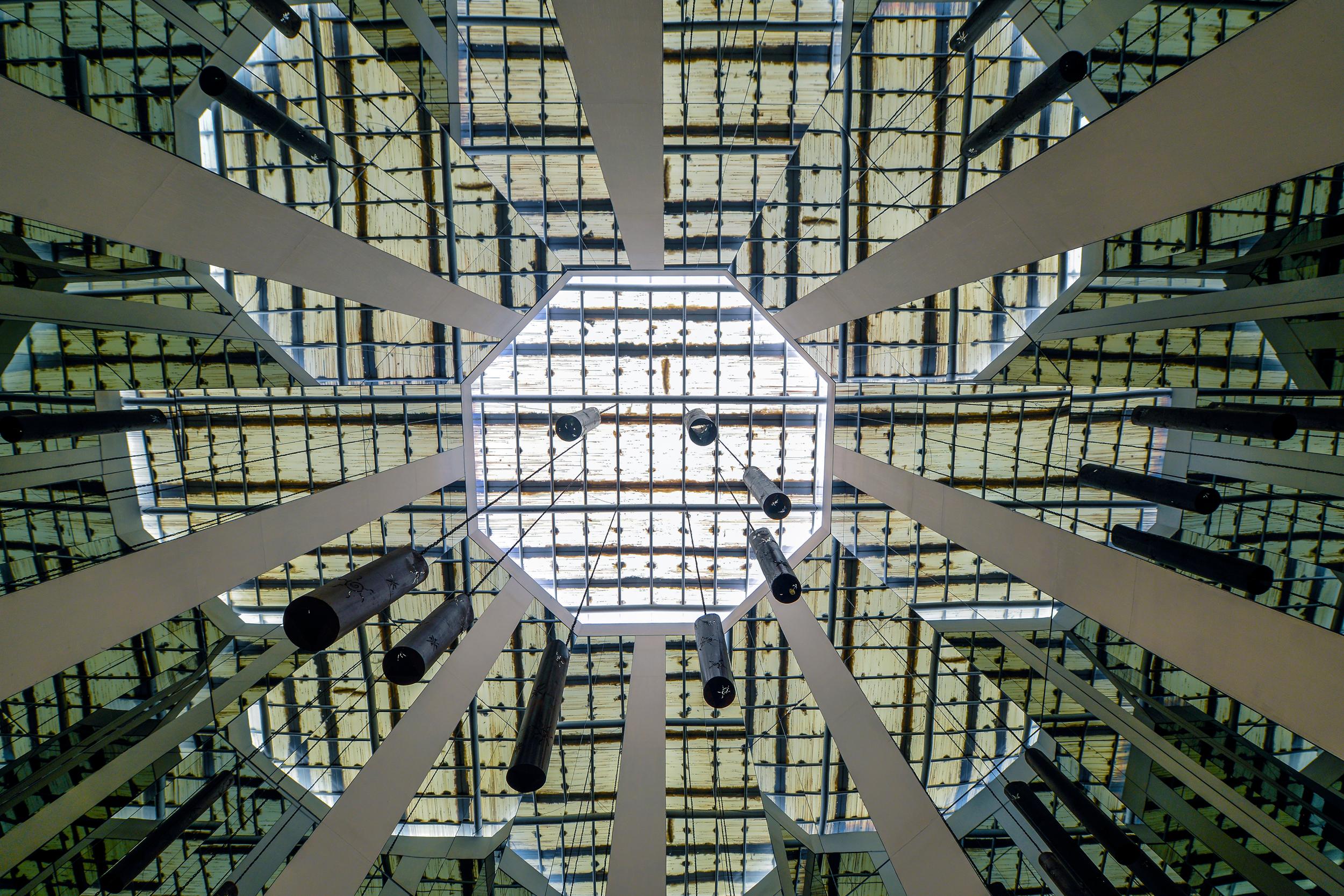 image-housing-carousel