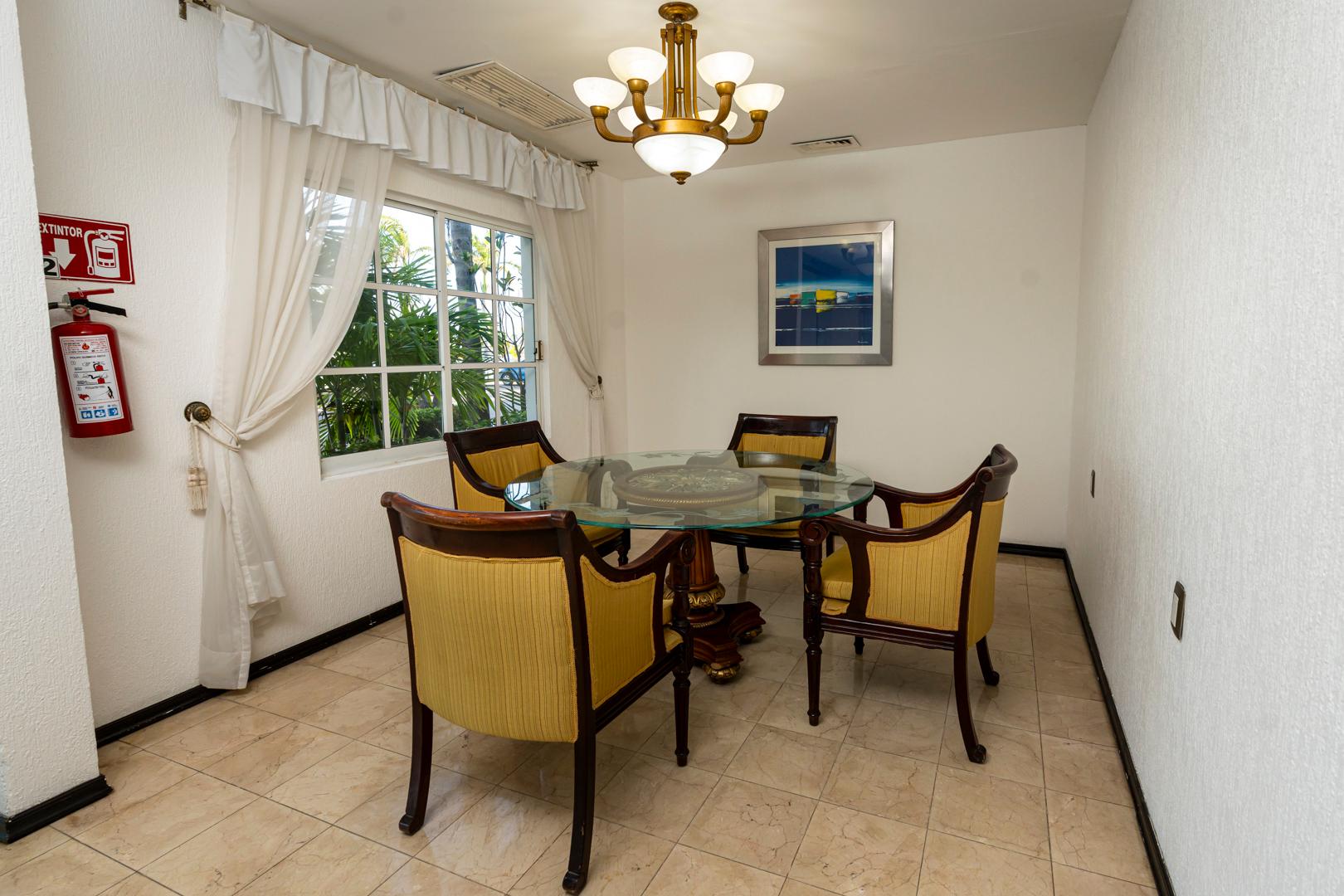 Hotel Ocean View 4