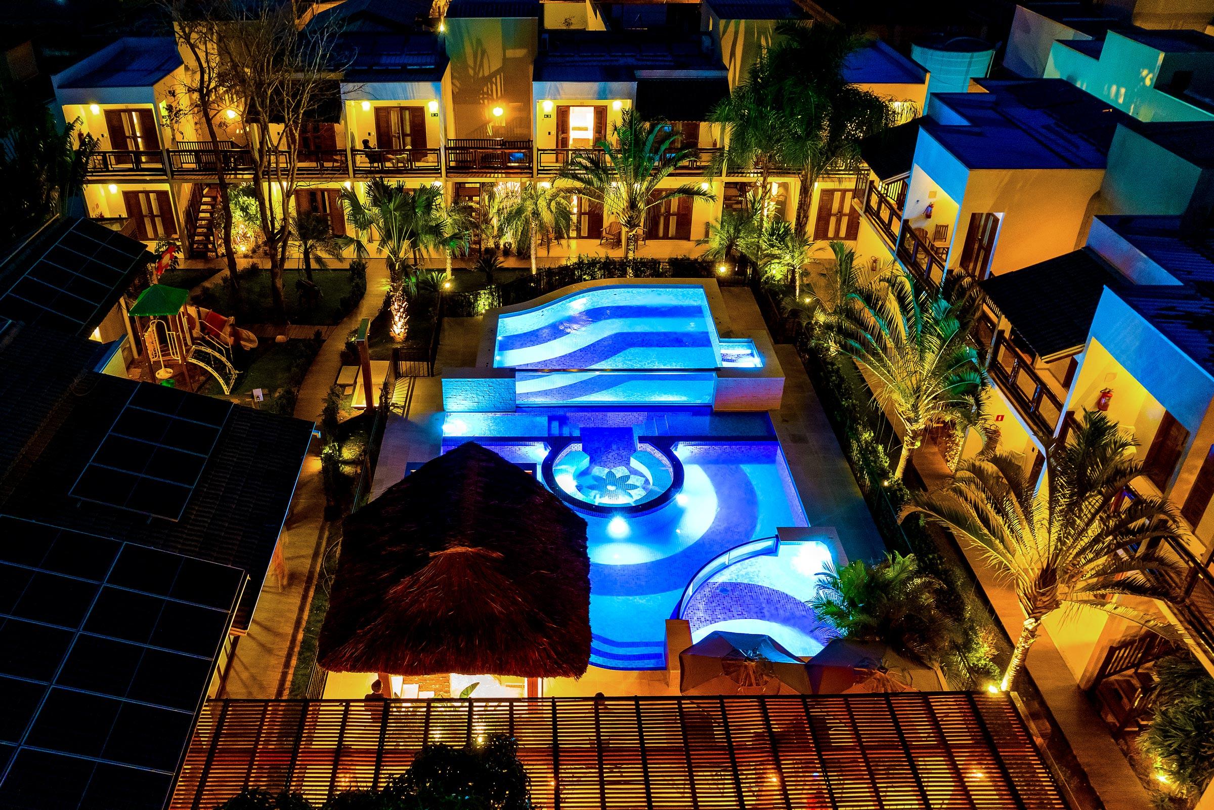 image-housing-carousel