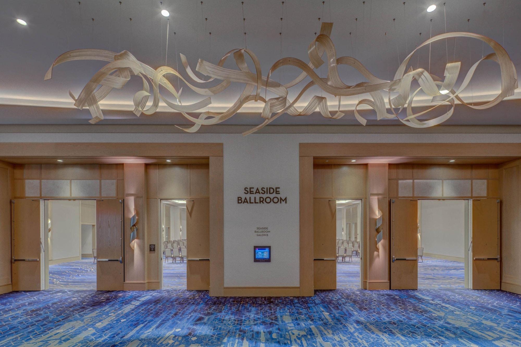 image-housing-carousel