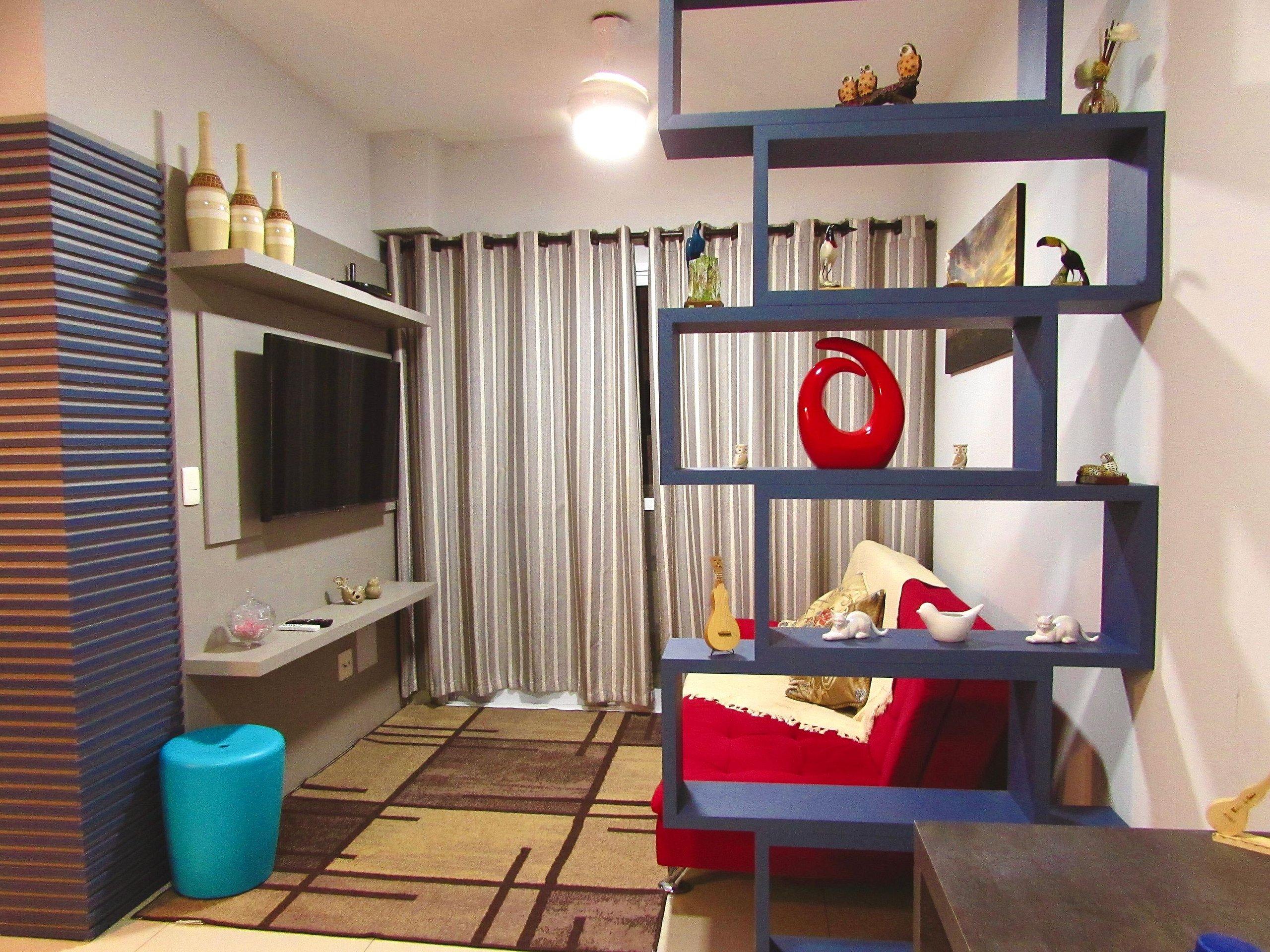 image-housing-carousel