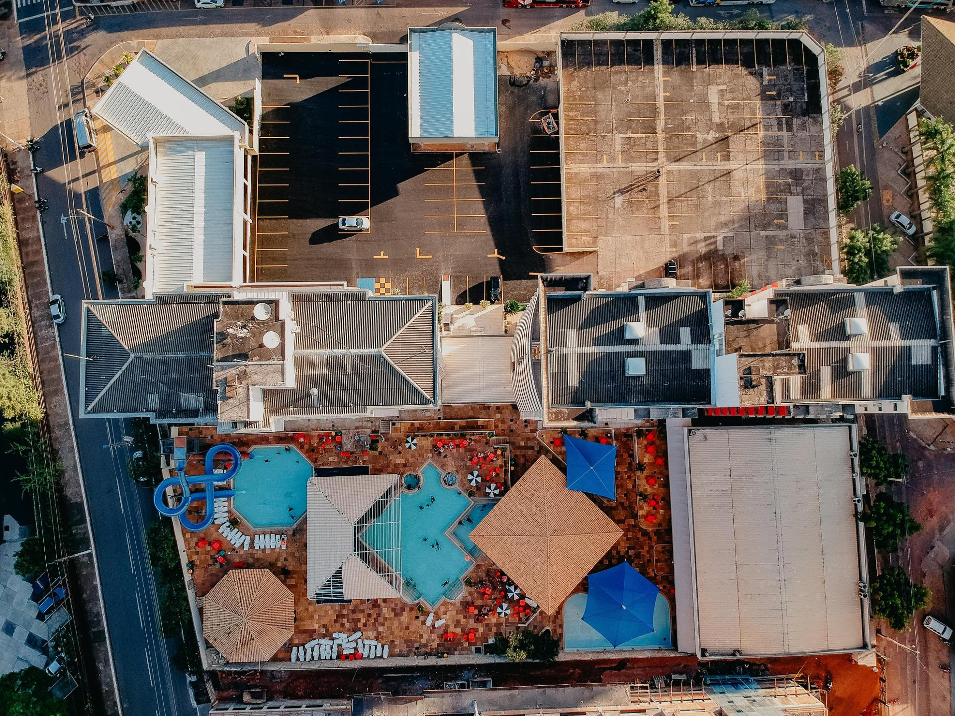 image-housing-carousel