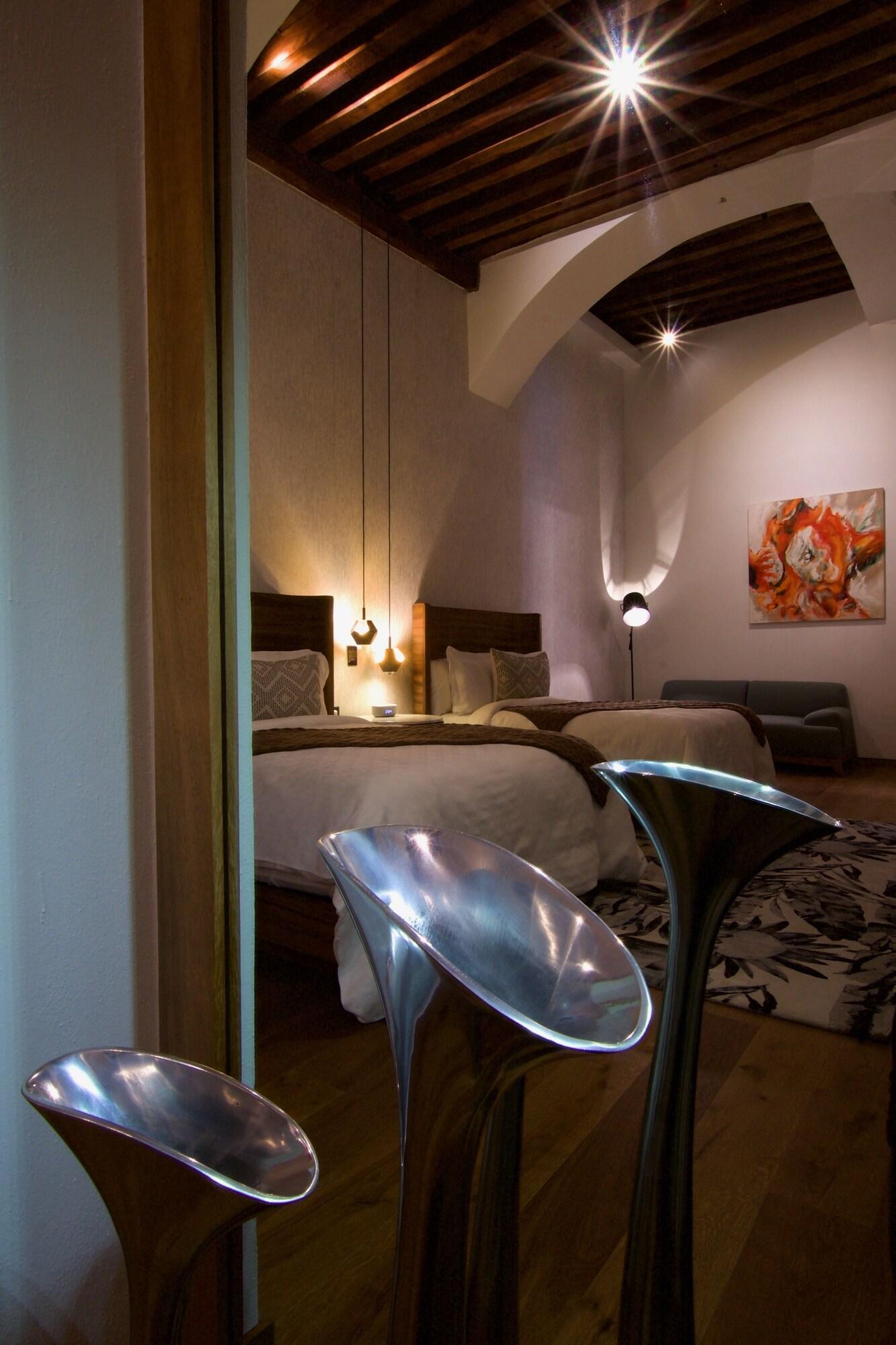 image-housing-carousel