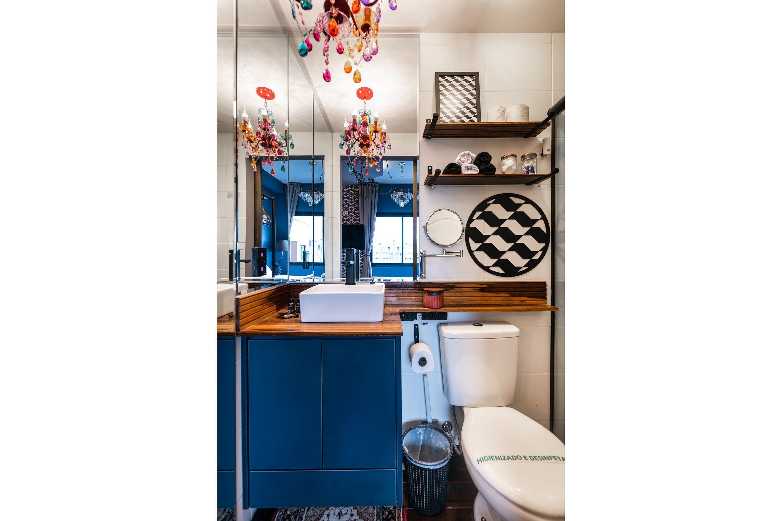image-housing-carousel
