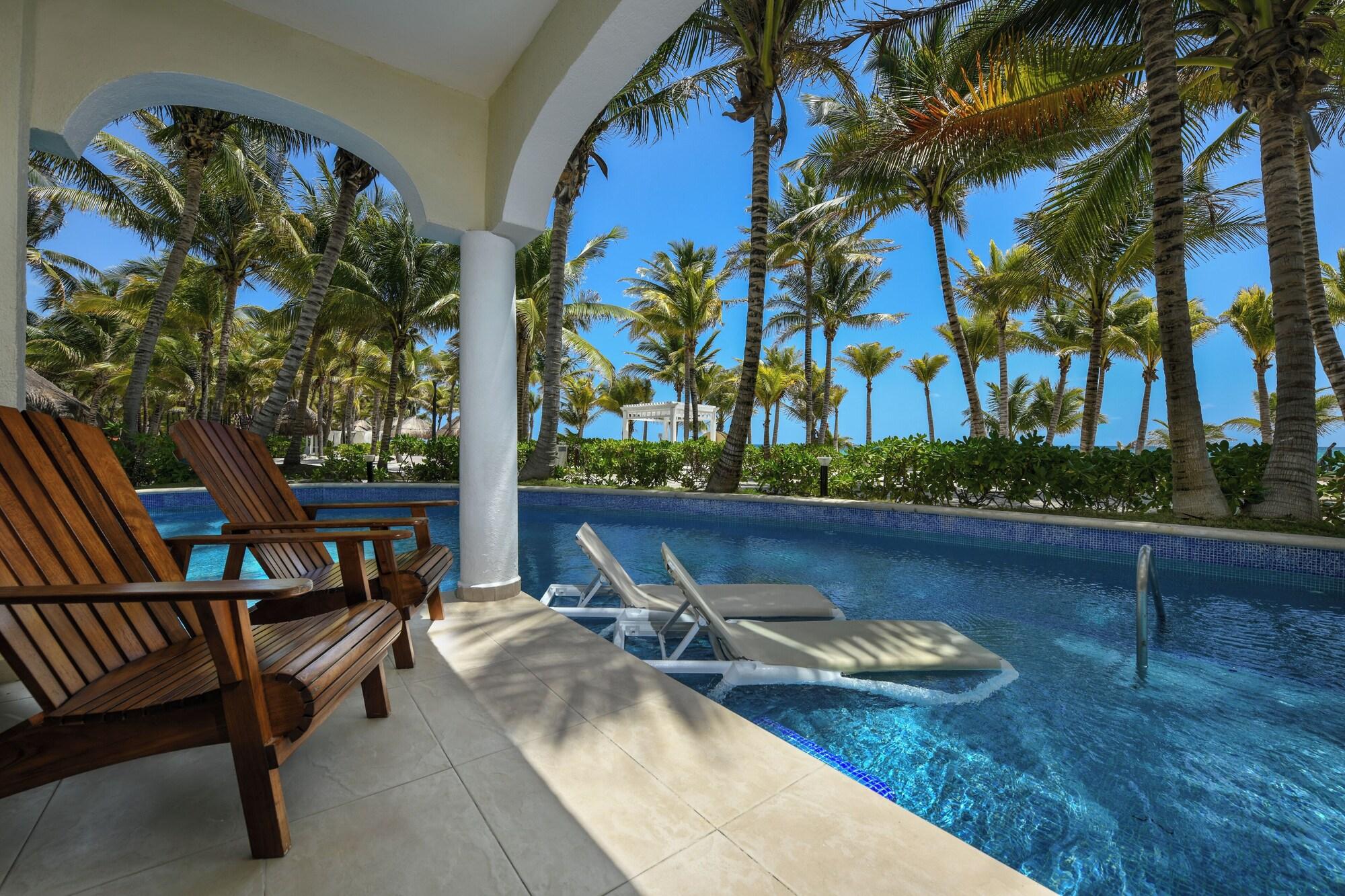 SWIM UP JUNIOR SUITE