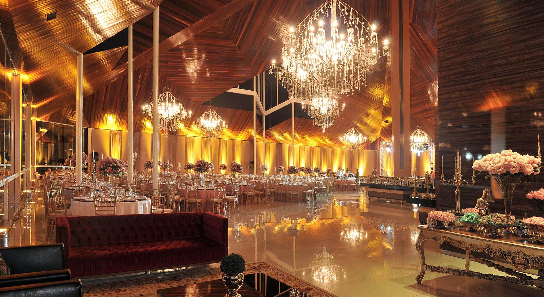 image-housing-carousel