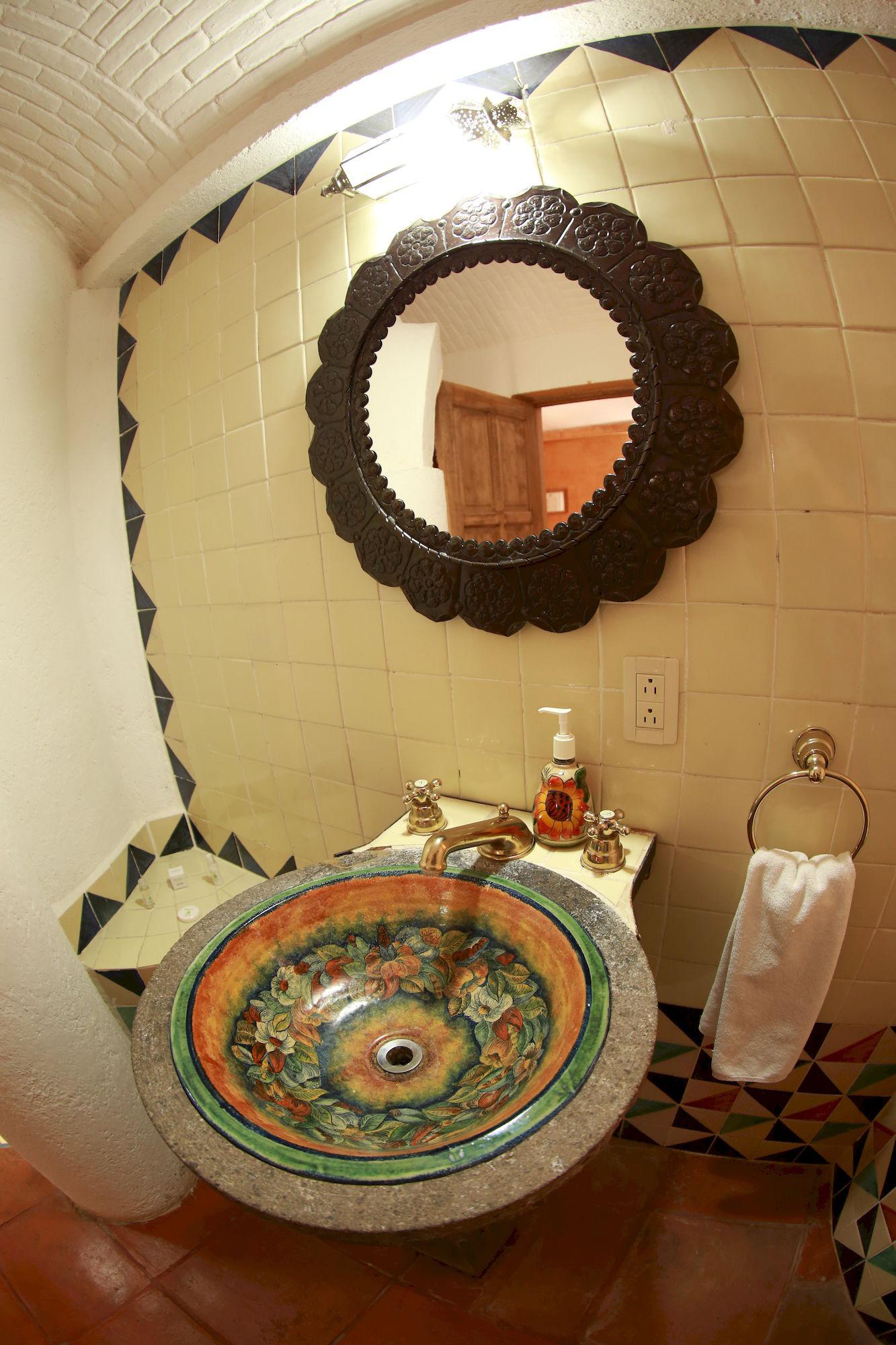 image-housing-carousel