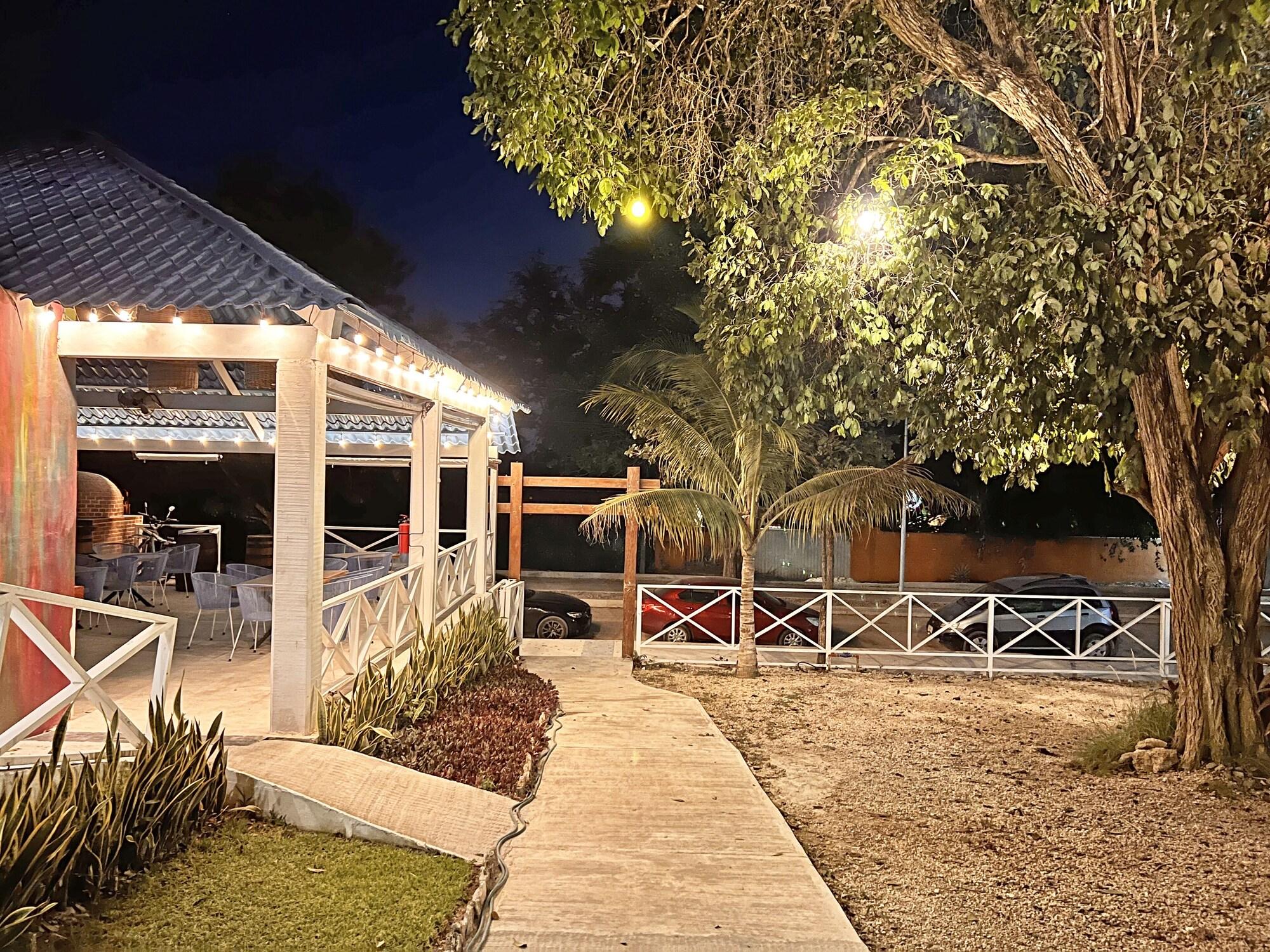image-housing-carousel