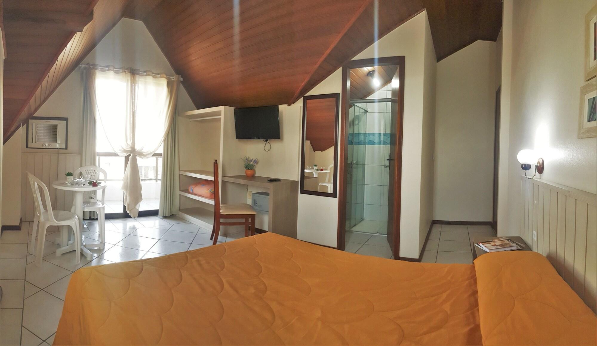 image-housing-carousel