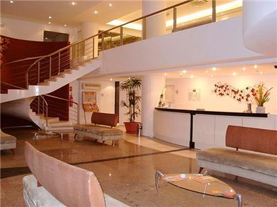 image-housing-carousel