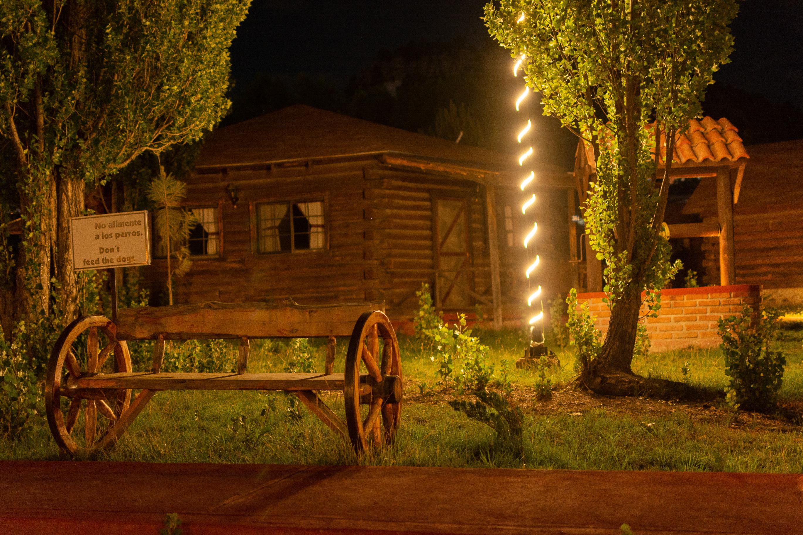image-housing-carousel